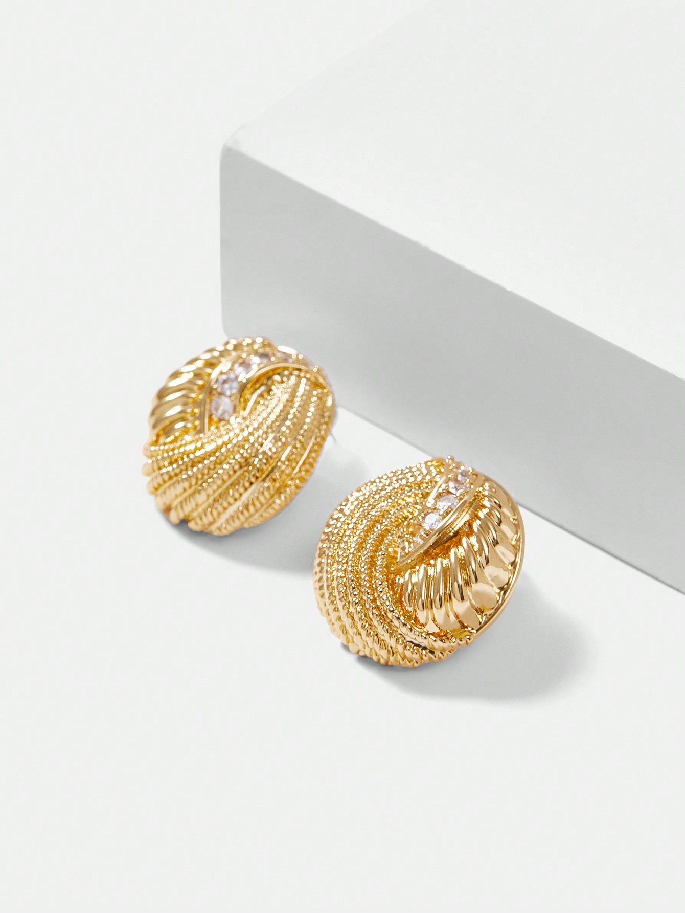 CM-AXS507171 Women Trendy Seoul Style Gold Spiral Micro-Inlay Cubic Zirconia Oval Earrings