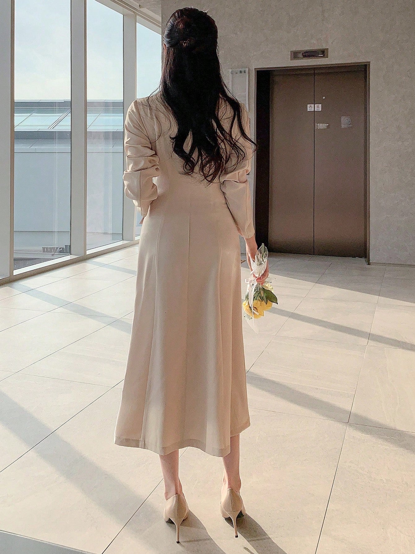 CM-DS880101 Women Elegant Seoul Style Solid Color Patchwork Pleated Mid-Length Dress - Apricot
