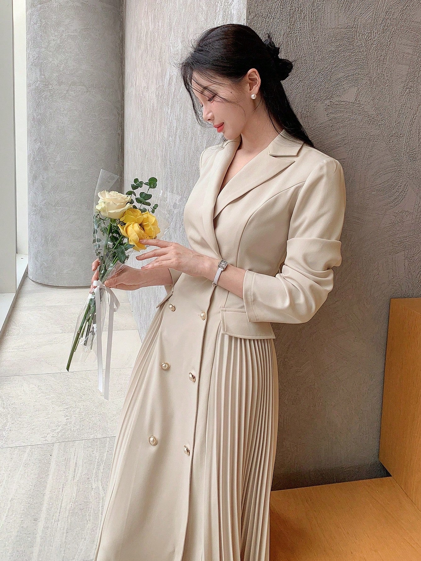 CM-DS880101 Women Elegant Seoul Style Solid Color Patchwork Pleated Mid-Length Dress - Apricot