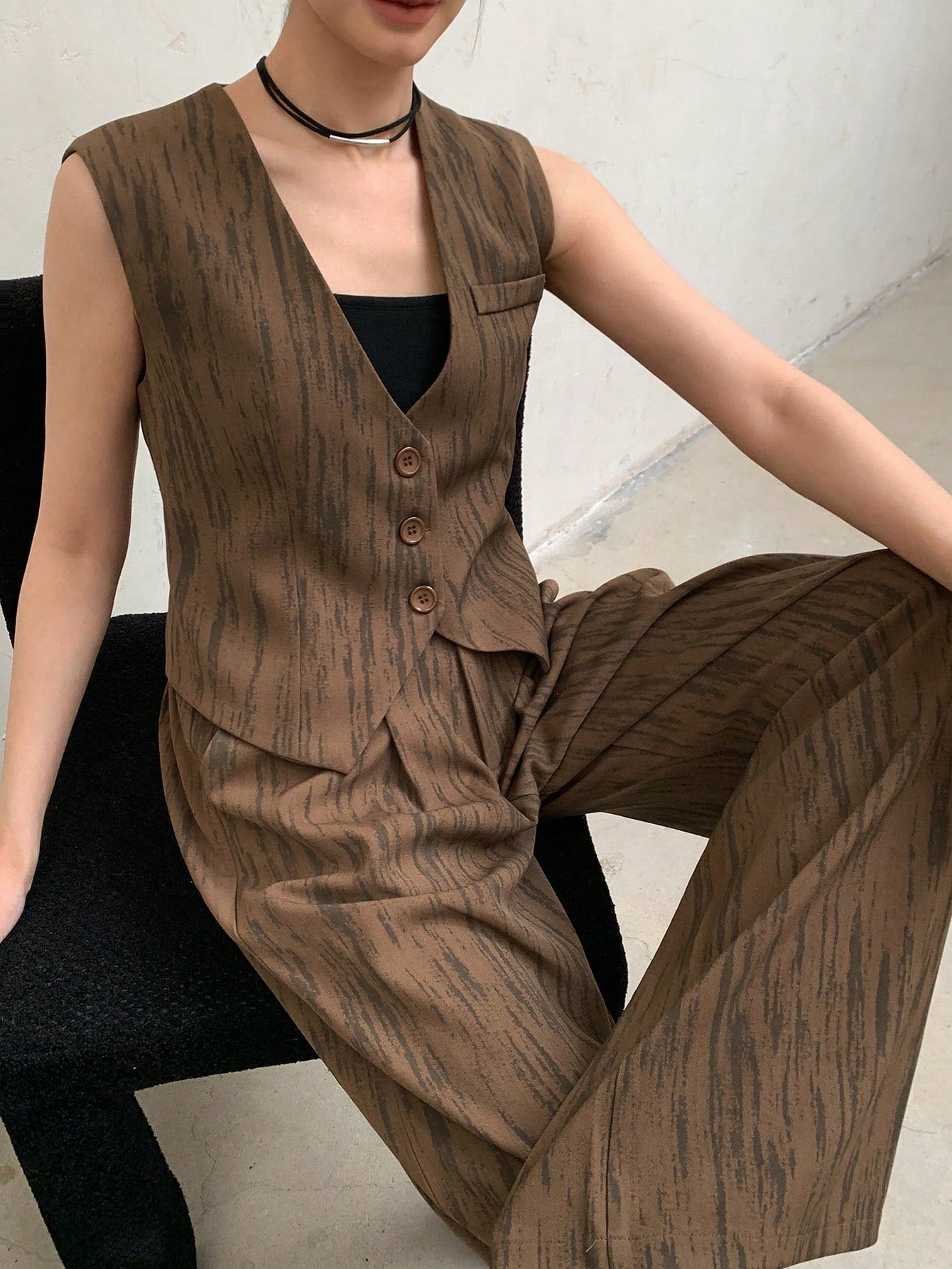 CM-SS121032 Women Casual Seoul Style Deep V-Neck Sleeveless Vest And Long Pants - Set
