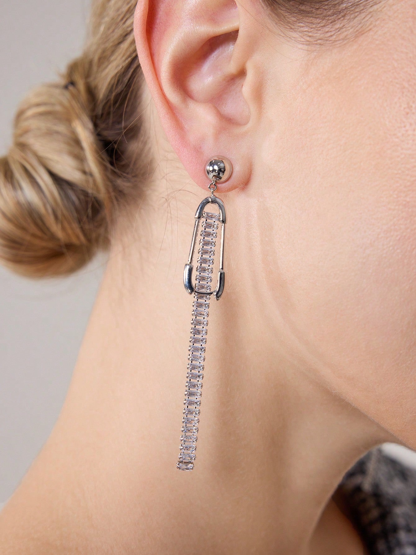 CM-AXS688516 Women Trendy Seoul Style Zirconia Stone Dangle Earrings - Silver