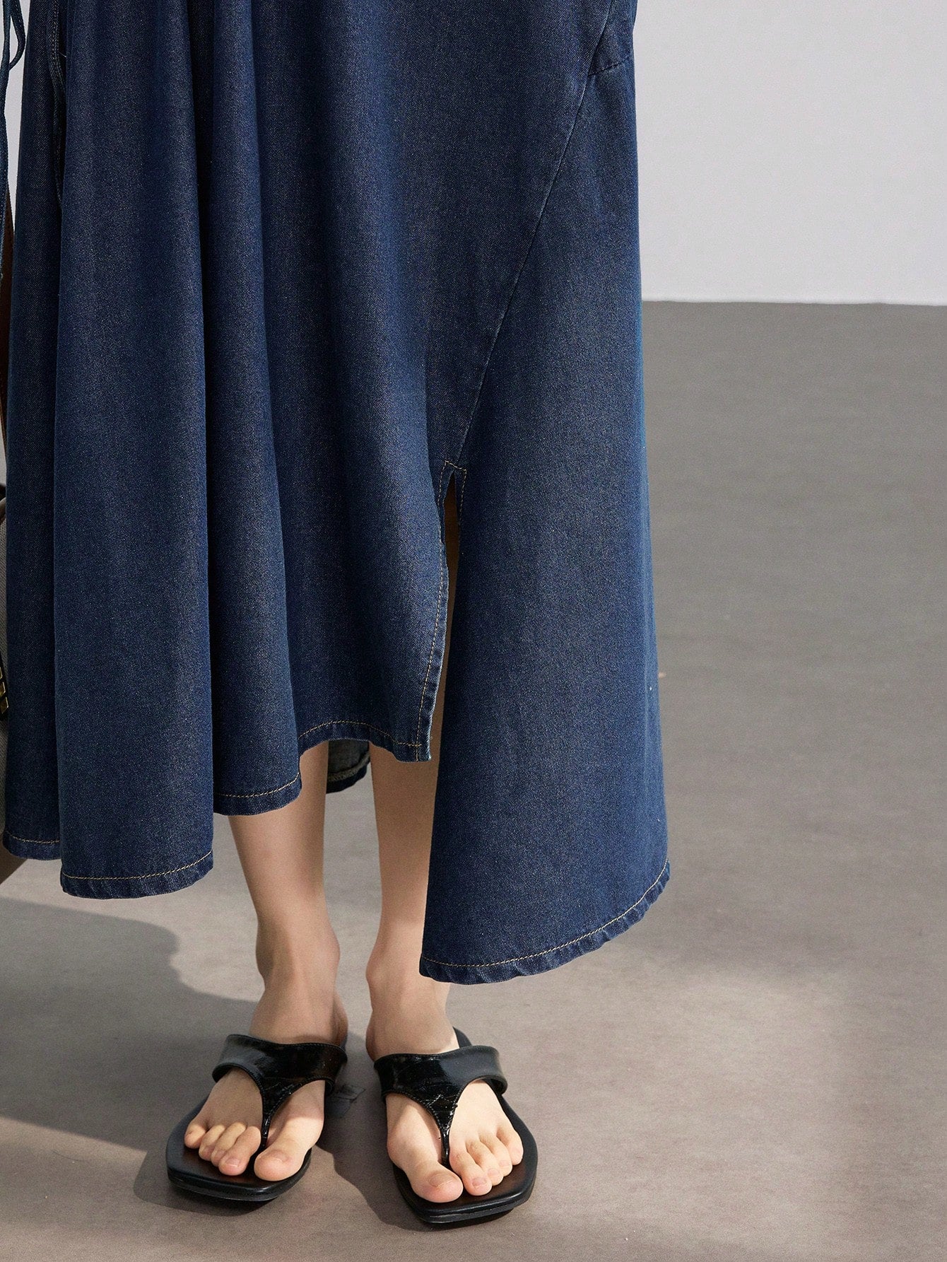 CM-DS225121 Women Casual Seoul Style Dark Wash Loose Straight Drawstring Lace-Up Patchwork Denim Dress