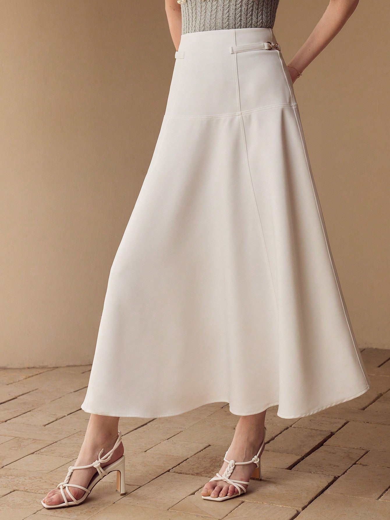 CM-BS171124 Women Elegant Seoul Style Zipper Back Mid Waist Flared Skirt - White