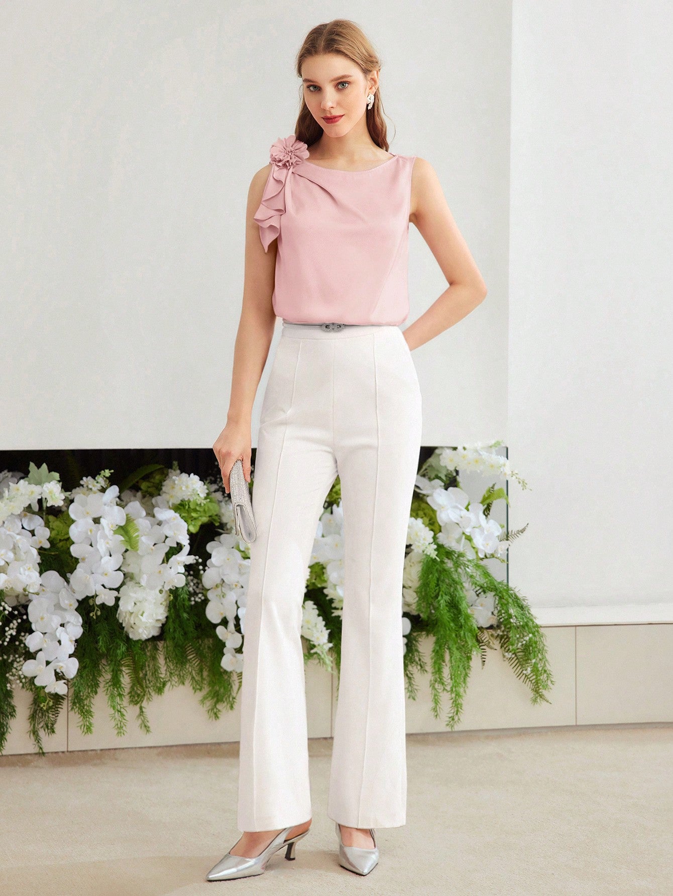 CM-TS942142 Women Elegant Seoul Style Stereo Floral Decor Round Neck Sleeveless Blouse - Baby Pink
