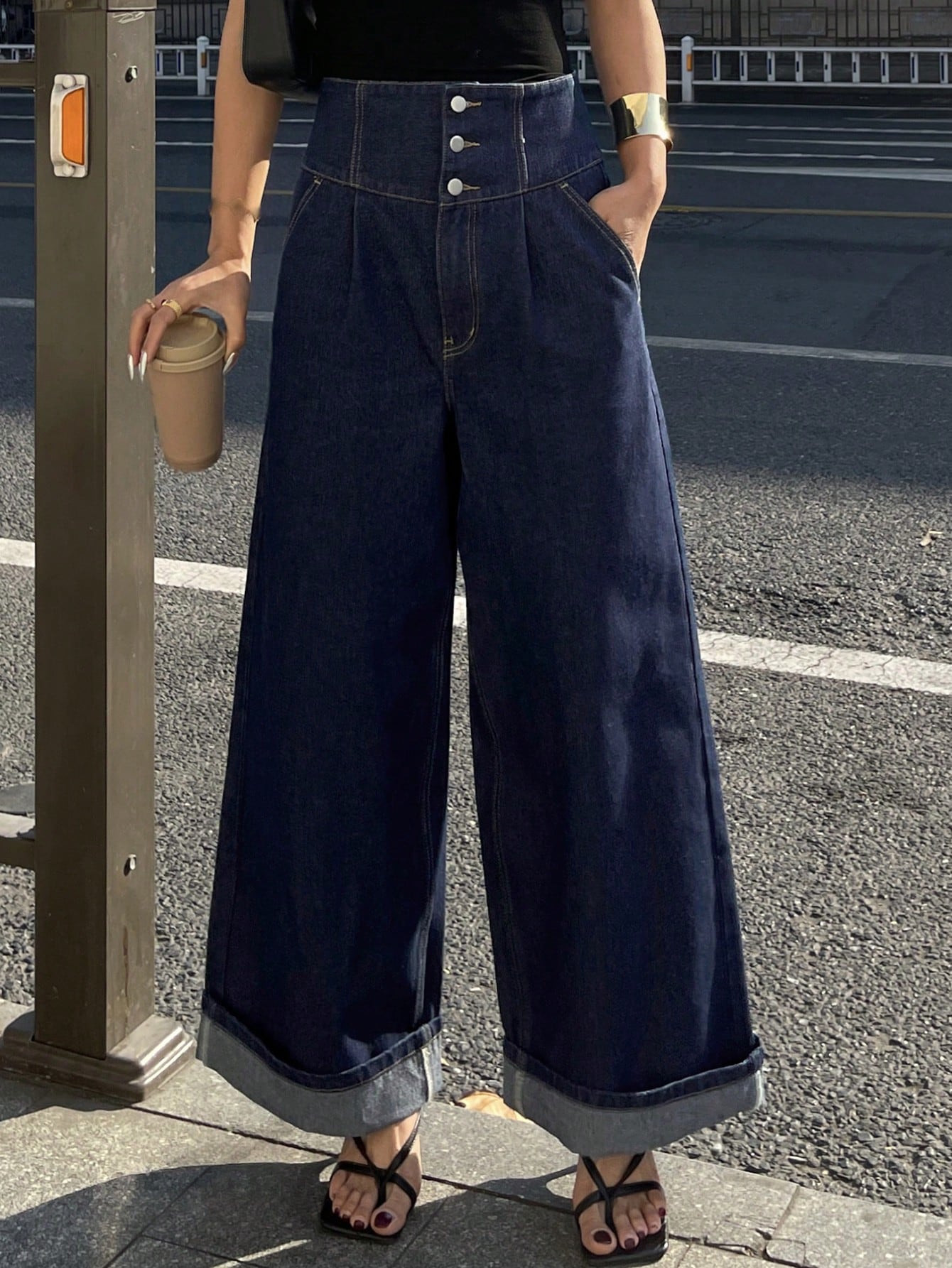 CM-BS745559 Women Casual Seoul Style Medium Wash High-Waist Button Design Straight Leg Jeans