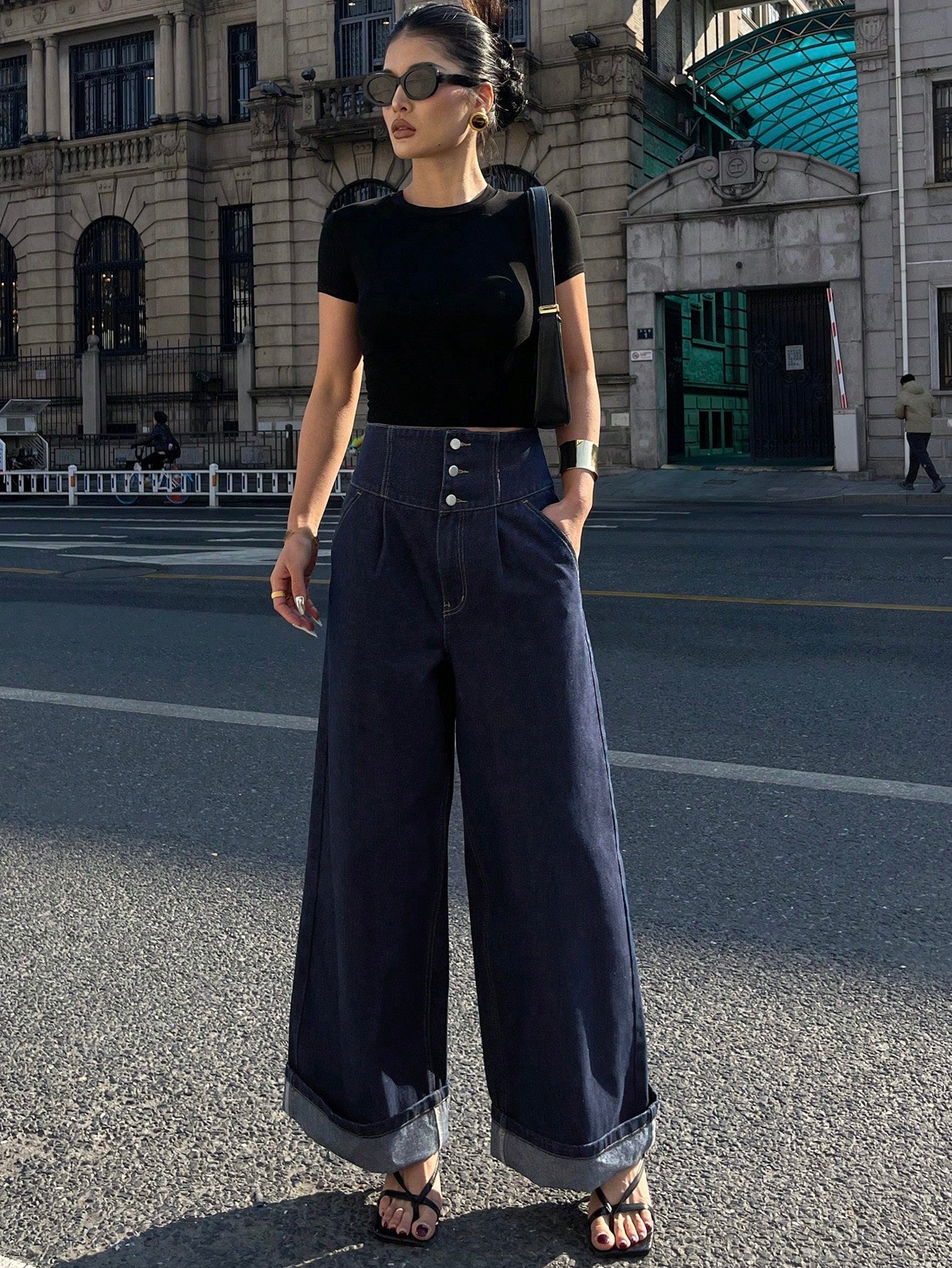 CM-BS745559 Women Casual Seoul Style Medium Wash High-Waist Button Design Straight Leg Jeans