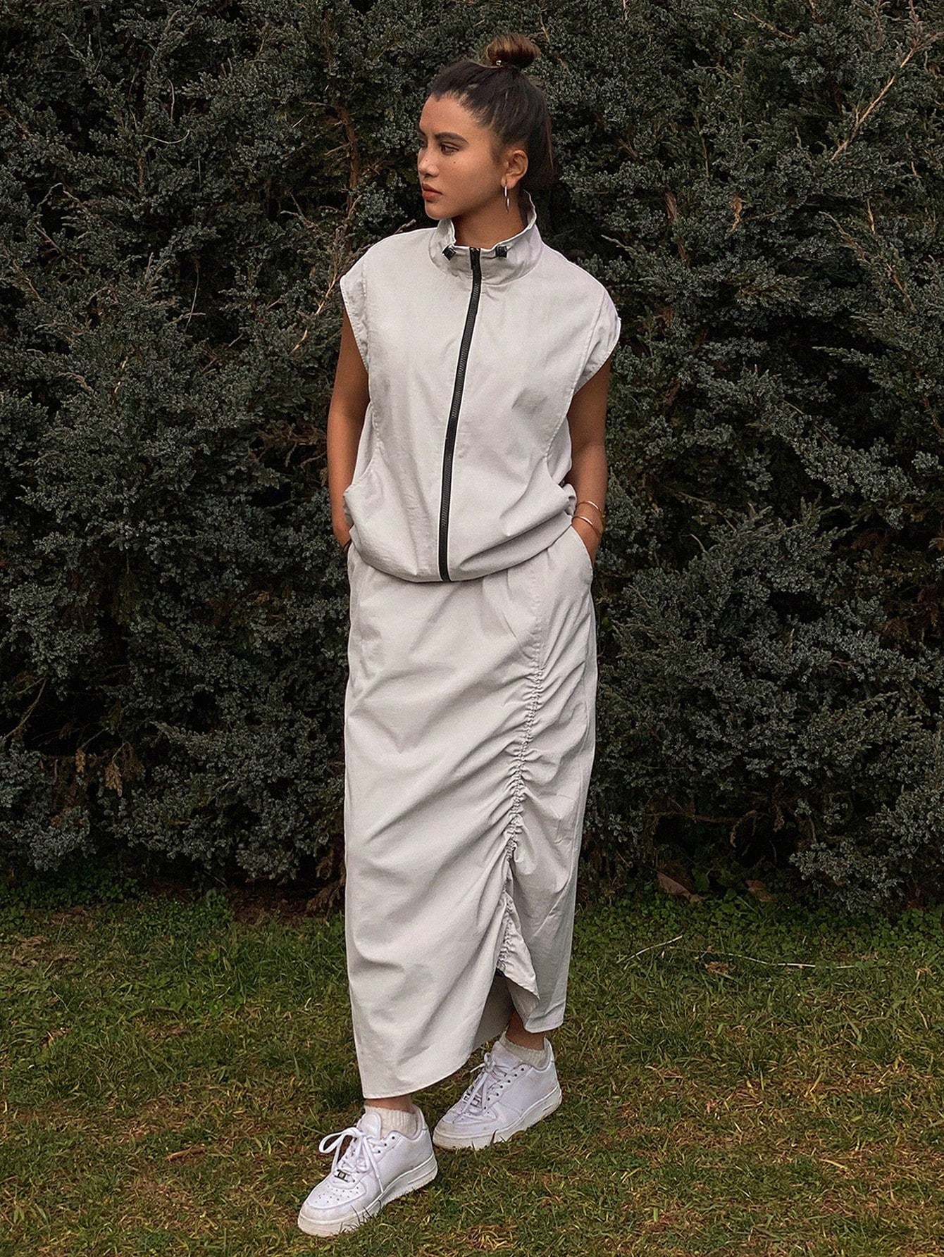 CM-SS953160 Women Casual Seoul Style Contrast Zip Sleeveless Jacket With Pleated Skirt - Set