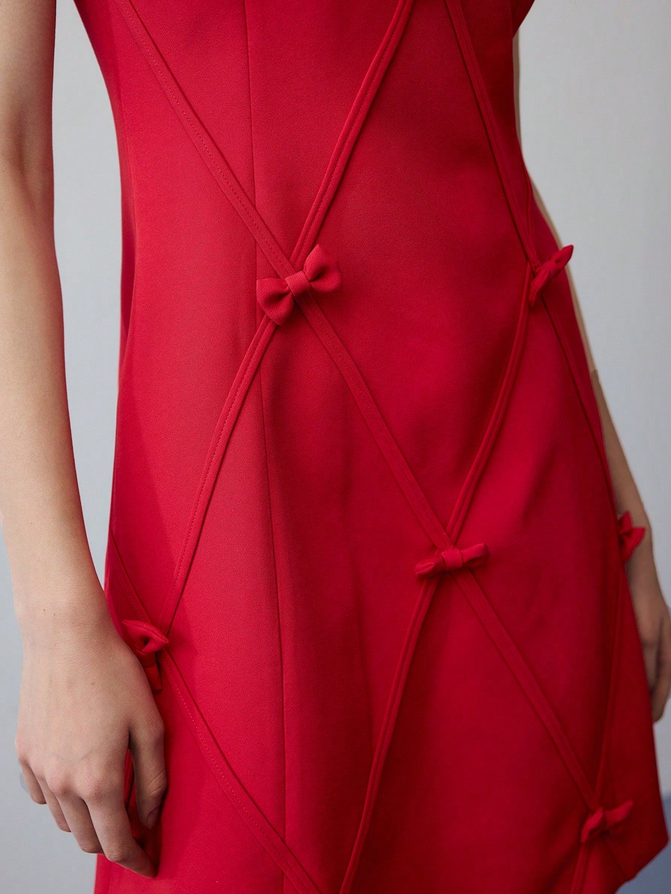 CM-DS014988 Women Elegant Seoul Style Round Neck Sleeveless Bow Decor A-Line Dress - Red
