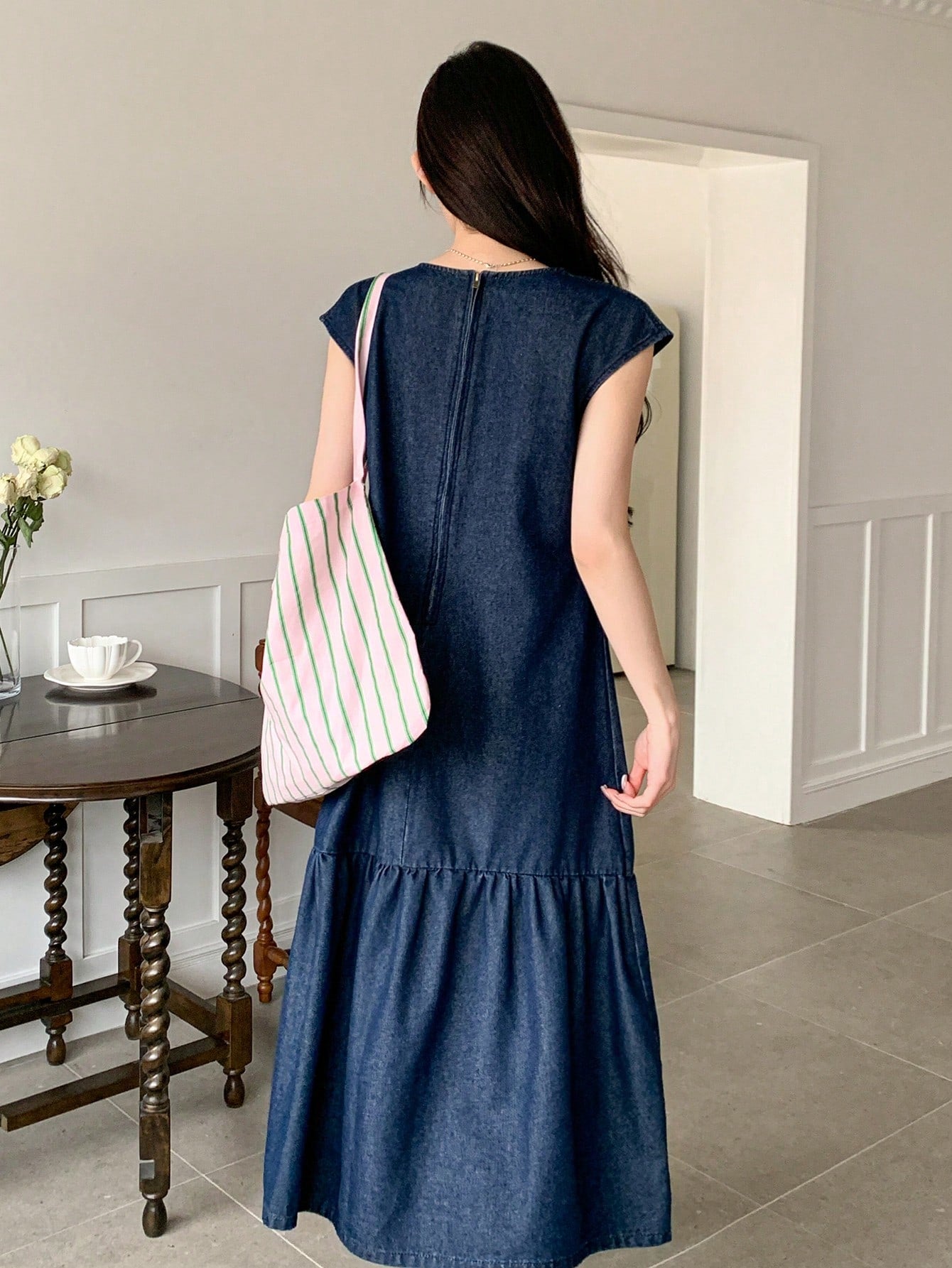 CM-DS193230 Women Casual Seoul Style Dark Wash Round Neck Ruffle Hem Long Denim Dress