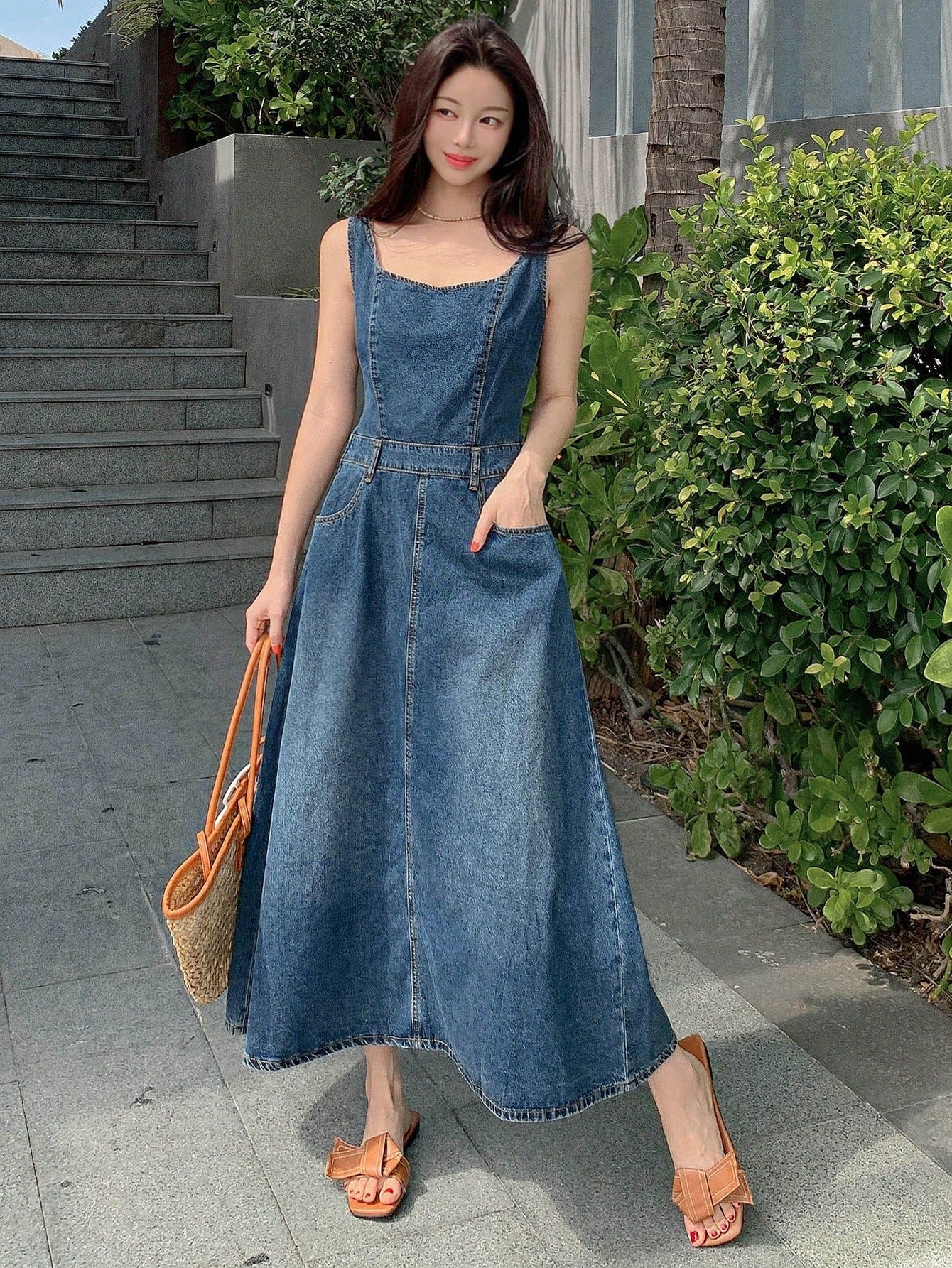CM-DS482012 Women Casual Seoul Style Medium Wash Scoop Neck Sleeveless Midi Denim Dress