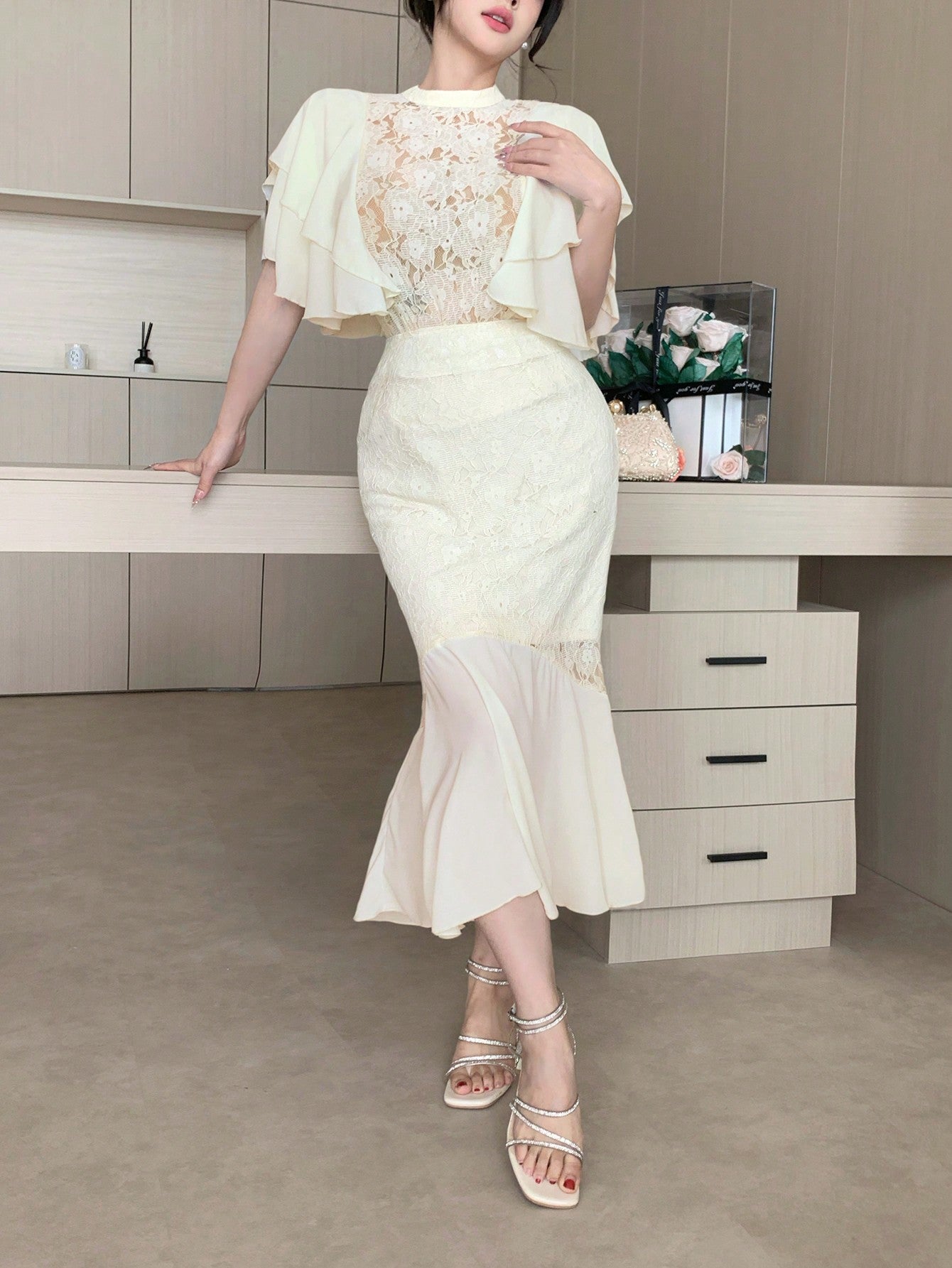 CM-SS585223 Women Elegant Seoul Style Lace Chiffon Patchwork Stand Collar Ruffle Sleeve Blouse With A-Line Skirt - Set