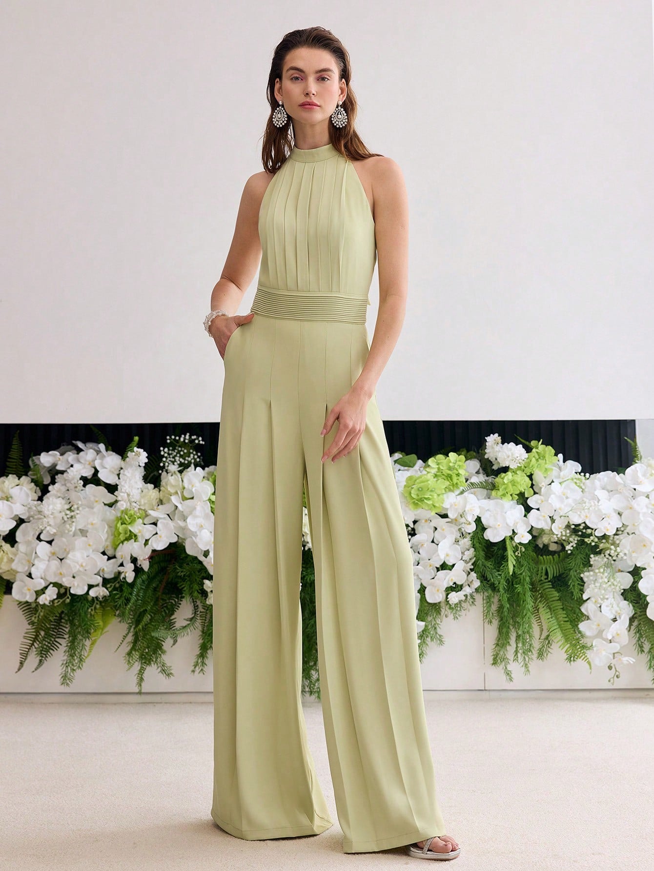 CM-JS952453 Women Elegant Seoul Style Round Neck Sleeveless Pleated Pocket Jumpsuit - Mint Green