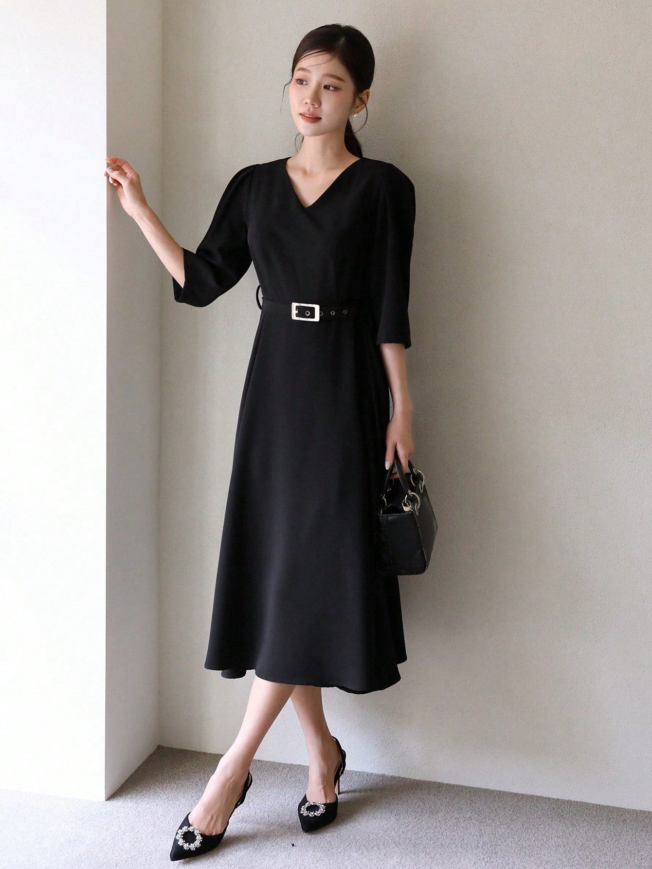 CM-DS667409 Women Elegant Seoul Style Solid Color V-Neck Fitted 3/4 Sleeve Belted Dress - Black