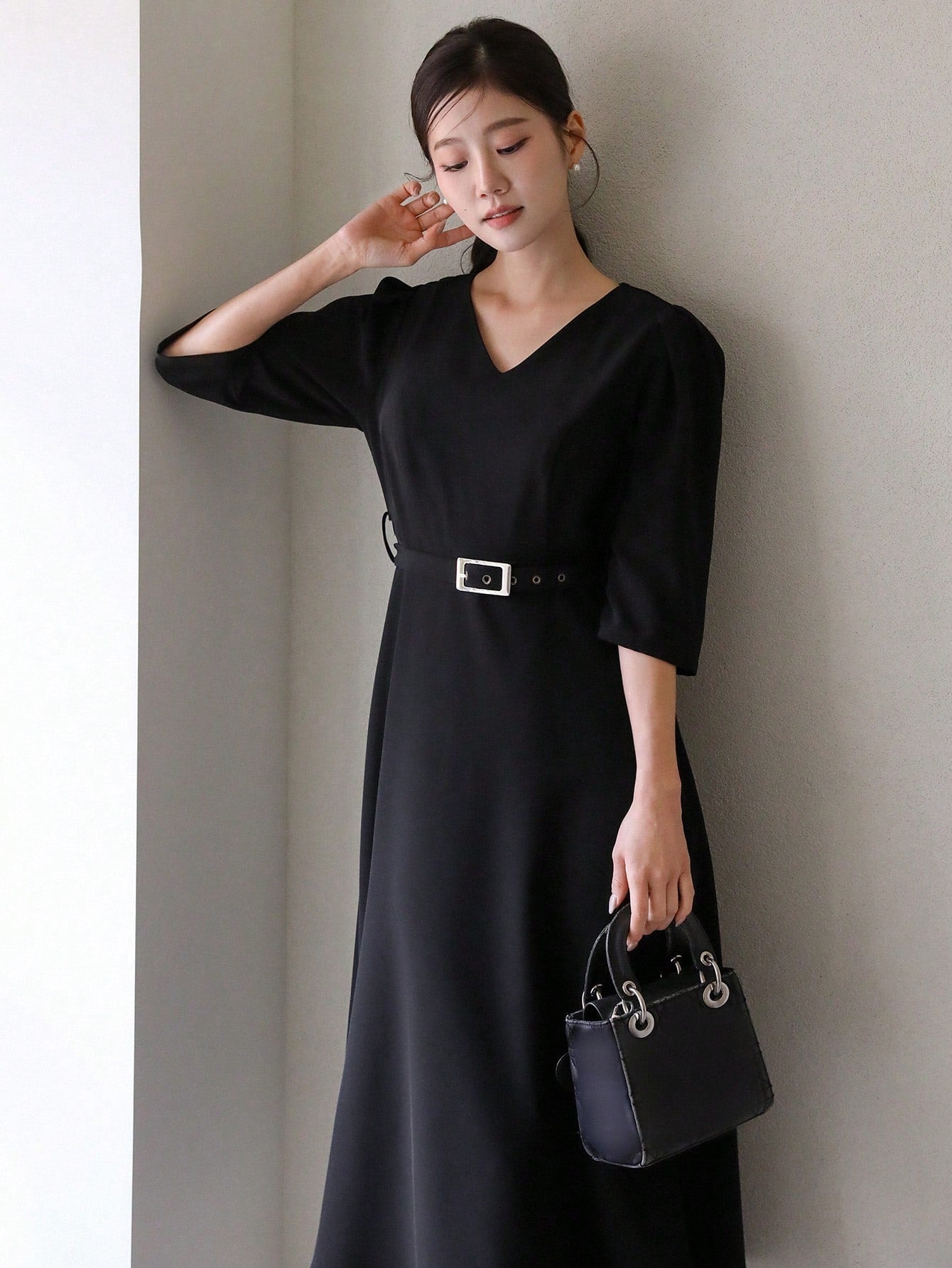 CM-DS667409 Women Elegant Seoul Style Solid Color V-Neck Fitted 3/4 Sleeve Belted Dress - Black