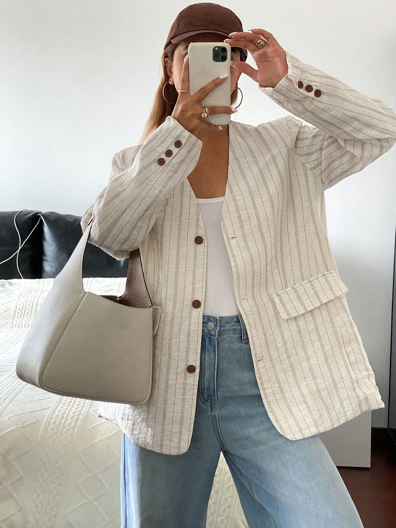 CM-CS420187 Women Casual Seoul Style V-Neck Long Sleeve Striped Loose Fit Linen Jacket - Apricot