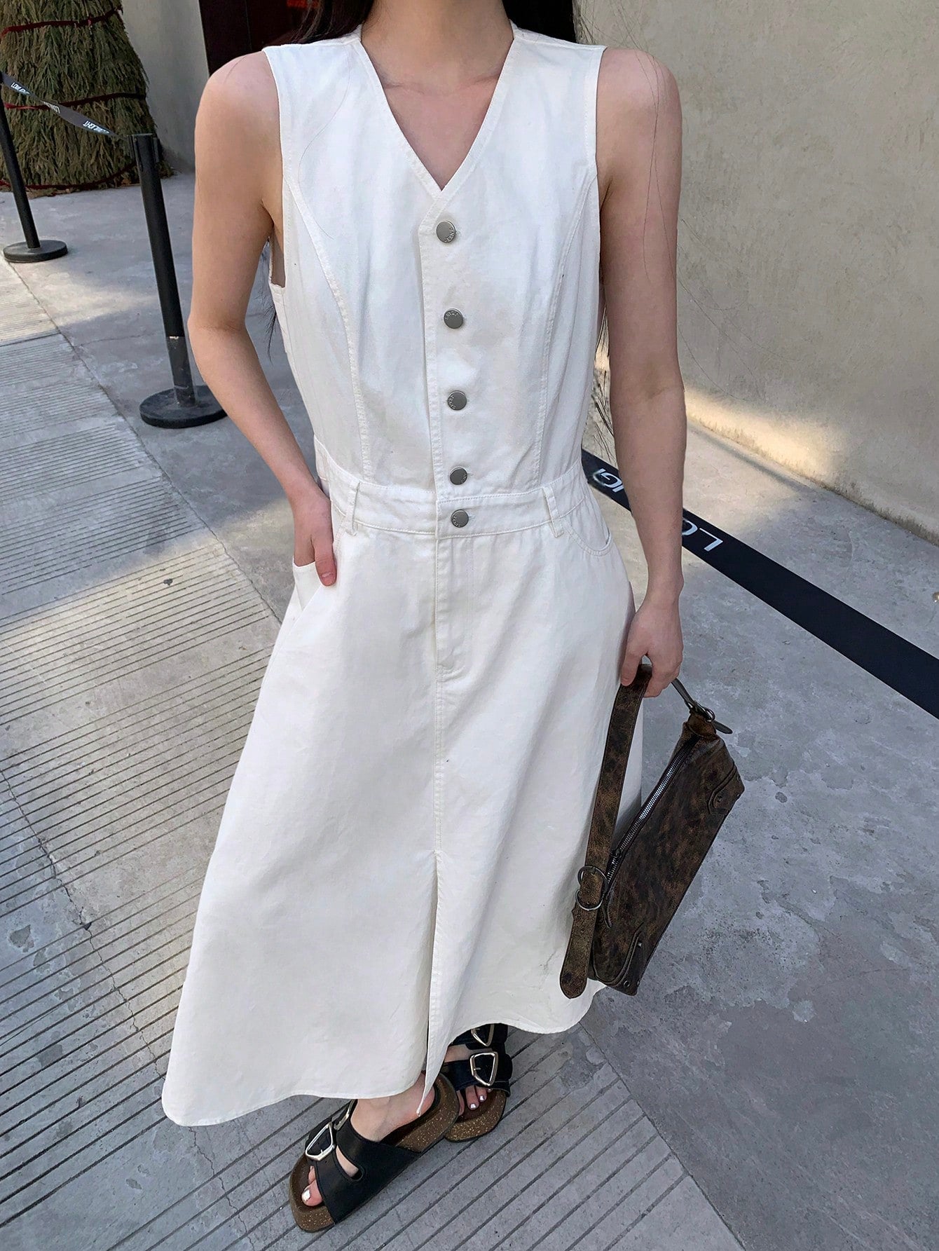 CM-DS066191 Women Casual Seoul Style Solid Color Single Breasted V-Neck Sleeveless Mid-Length Dress
