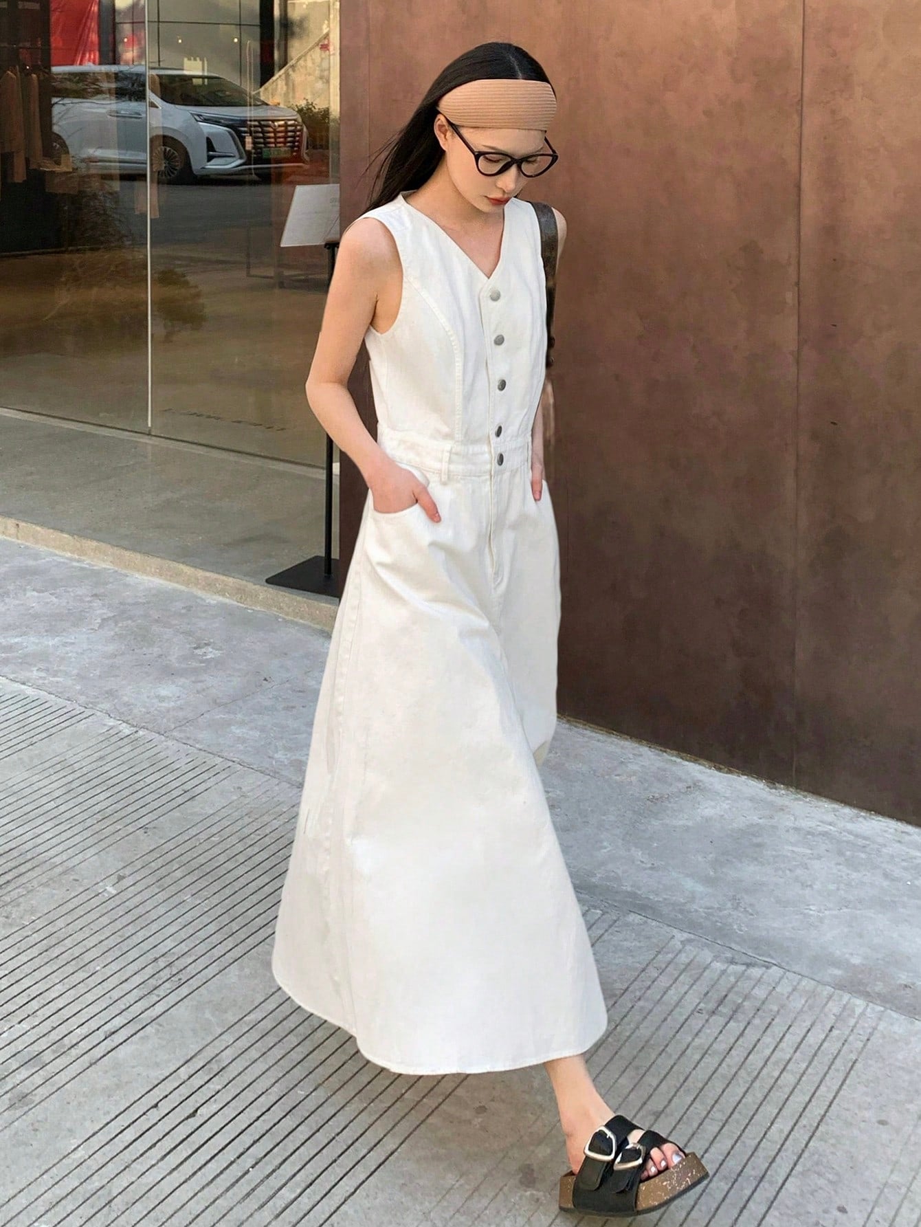 CM-DS066191 Women Casual Seoul Style Solid Color Single Breasted V-Neck Sleeveless Mid-Length Dress