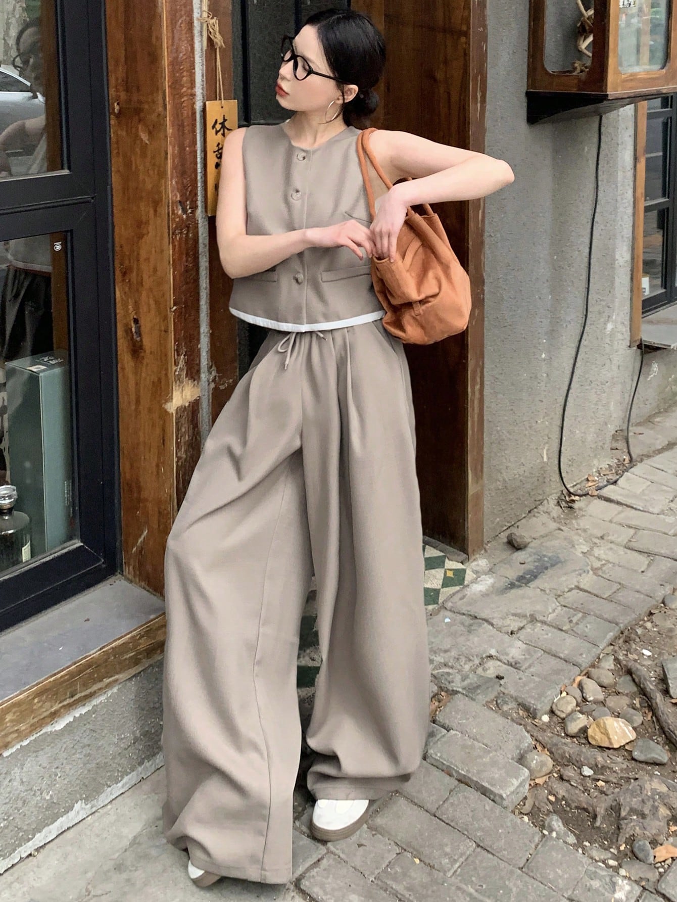 CM-SS900249 Women Casual Seoul Style Round Neck Colorblock Vest With Wide Leg Pants - Set