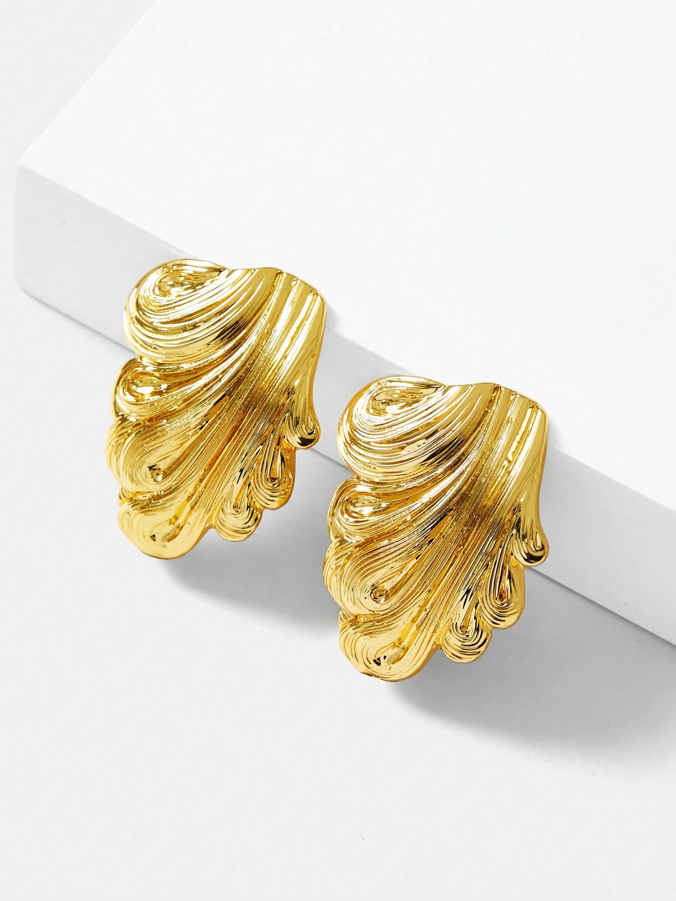 CM-AXS867609 Women Trendy Seoul Style 18K Gold Plated Textured Stud Earrings - Gold