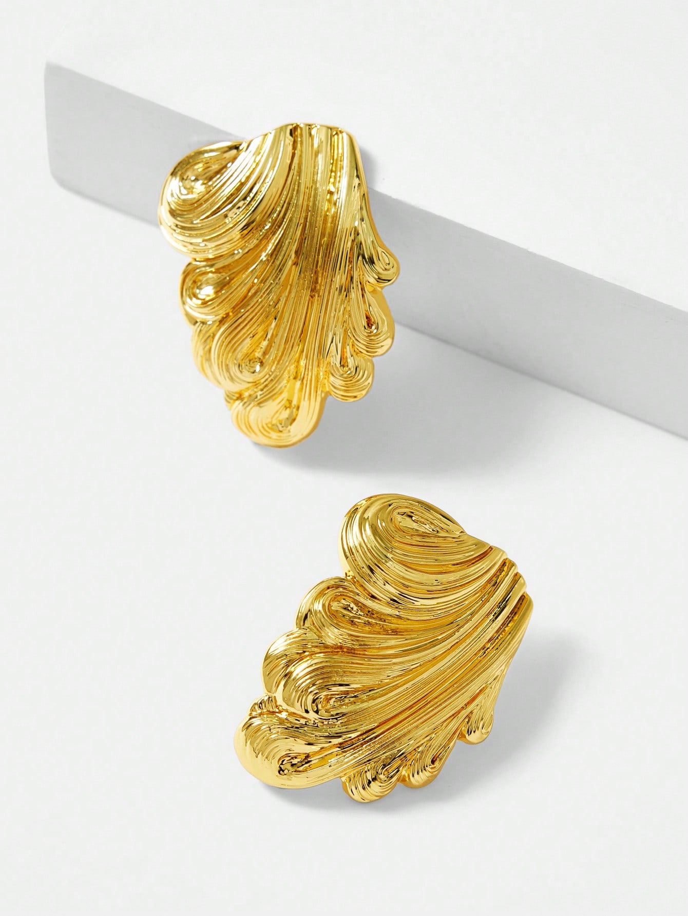 CM-AXS867609 Women Trendy Seoul Style 18K Gold Plated Textured Stud Earrings - Gold