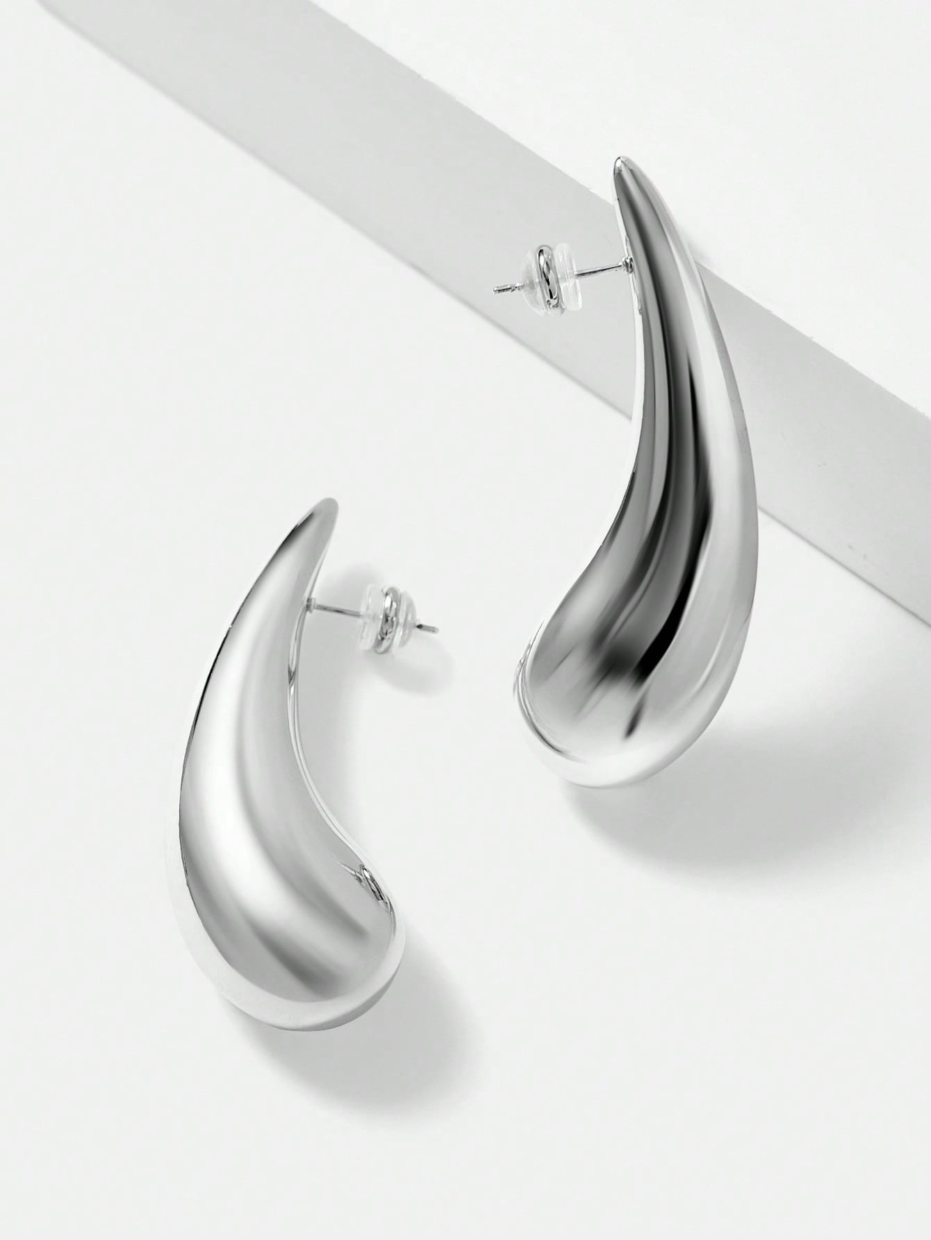 CM-AXS175211 Women Trendy Seoul Style Geometric Teardrop Stud Earrings - Silver
