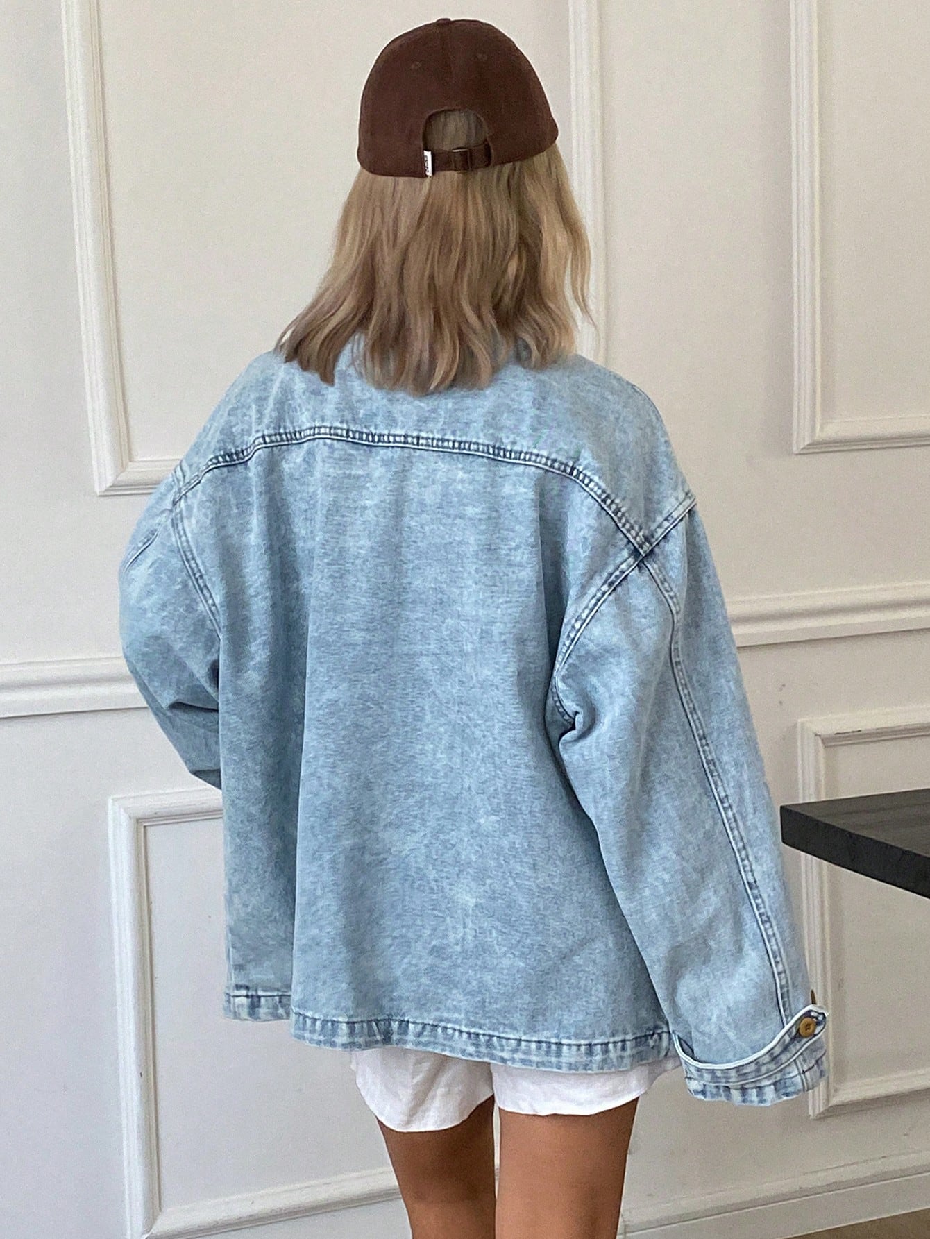CM-CS047111 Women Casual Seoul Style Medium Wash Contrast Color Collar Necline Long Sleeve Denim Jacket