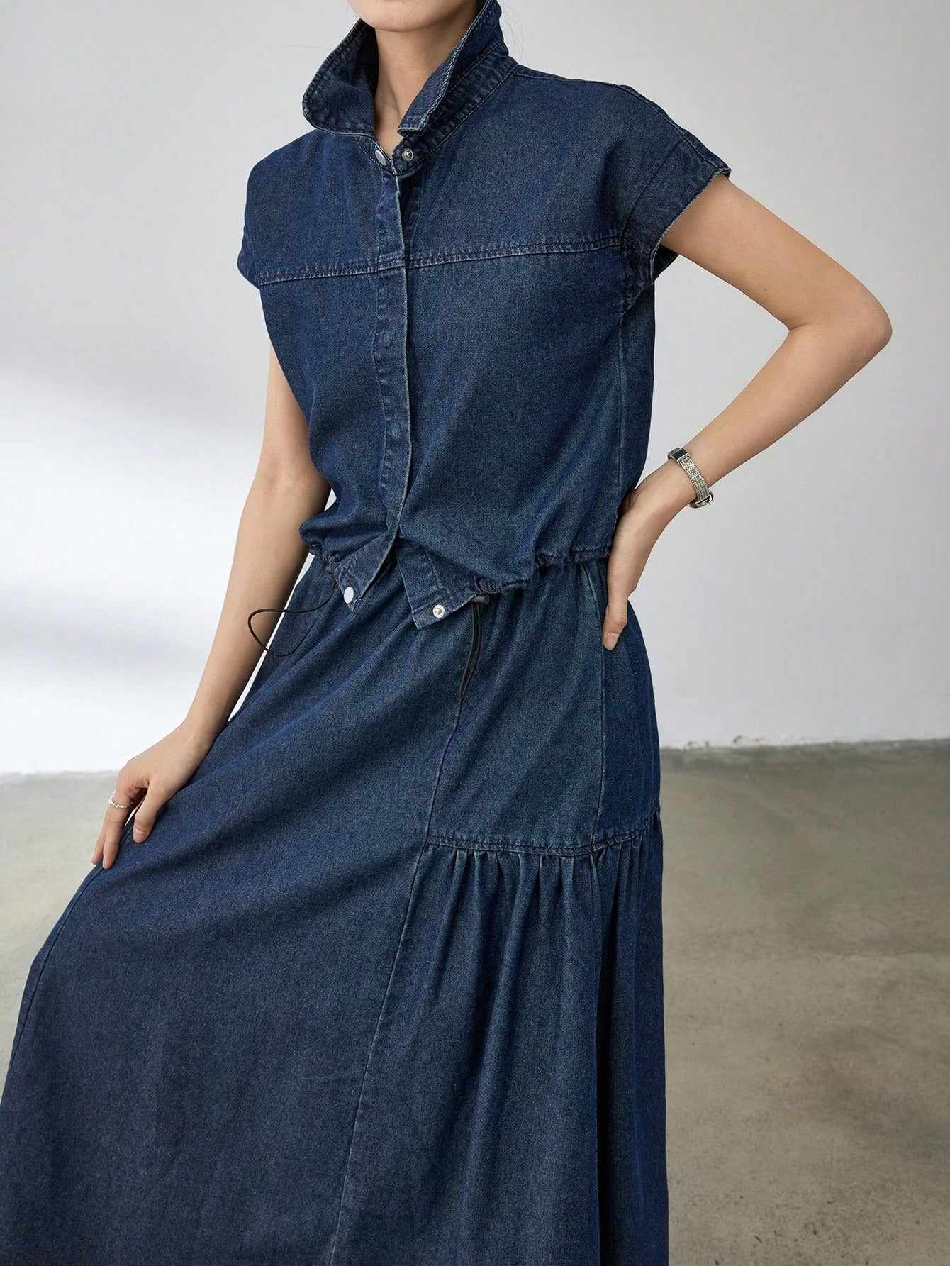 CM-SS320012 Women Casual Seoul Style Dark Wash Collar Neckline Short Sleeve Drawstring Top With A-Line Denim Skirt - Set