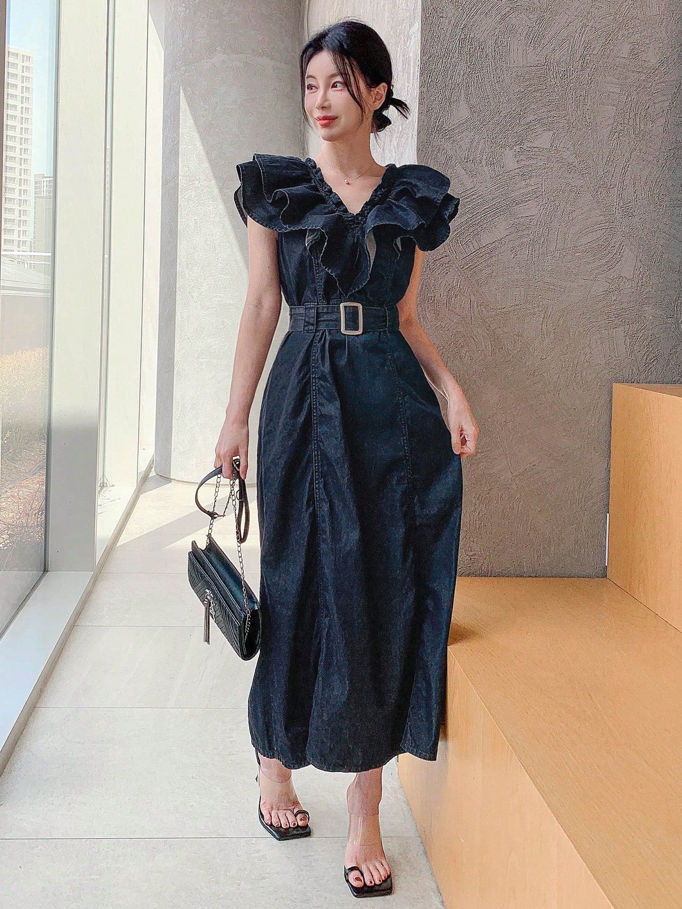 CM-DS414421 Women Casual Seoul Style V-Neck Flounce Sleeve Ruffle Maxi Denim Dress - Blue