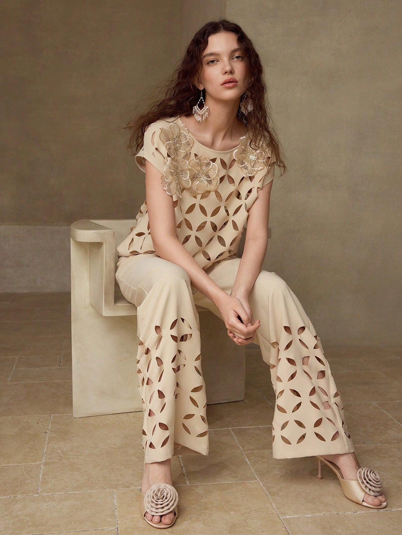 CM-TS689935 Women Elegant Seoul Style Floral Embroidery Round Neck Batwing Sleeve Blouse - Apricot