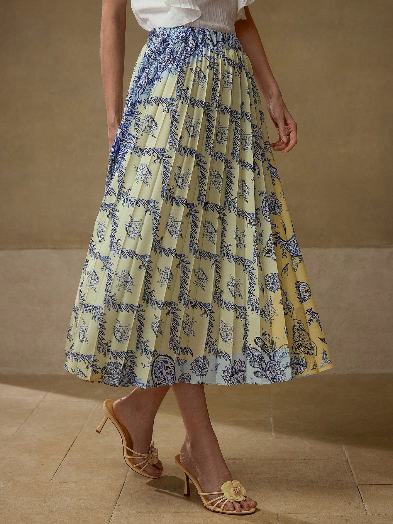 CM-BS583669 Women Trendy Bohemian Style Mid Waist All Over Print Pleated Mid-Length Skirt