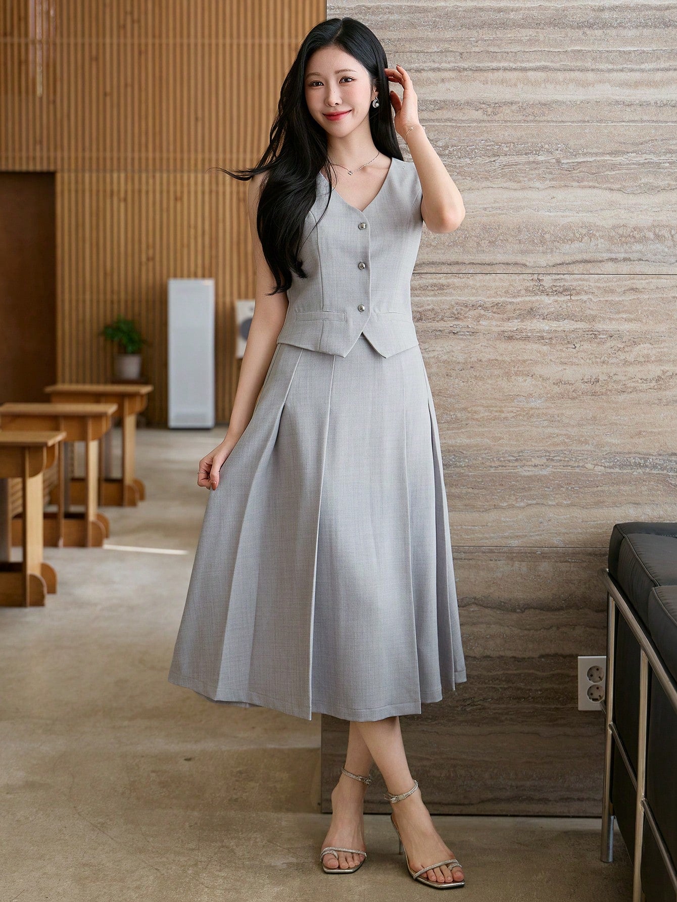 CM-SS508206 Women Elegant Seoul Style Solid Color V-Neck Sleeveless Top With Midi Skirt - Set