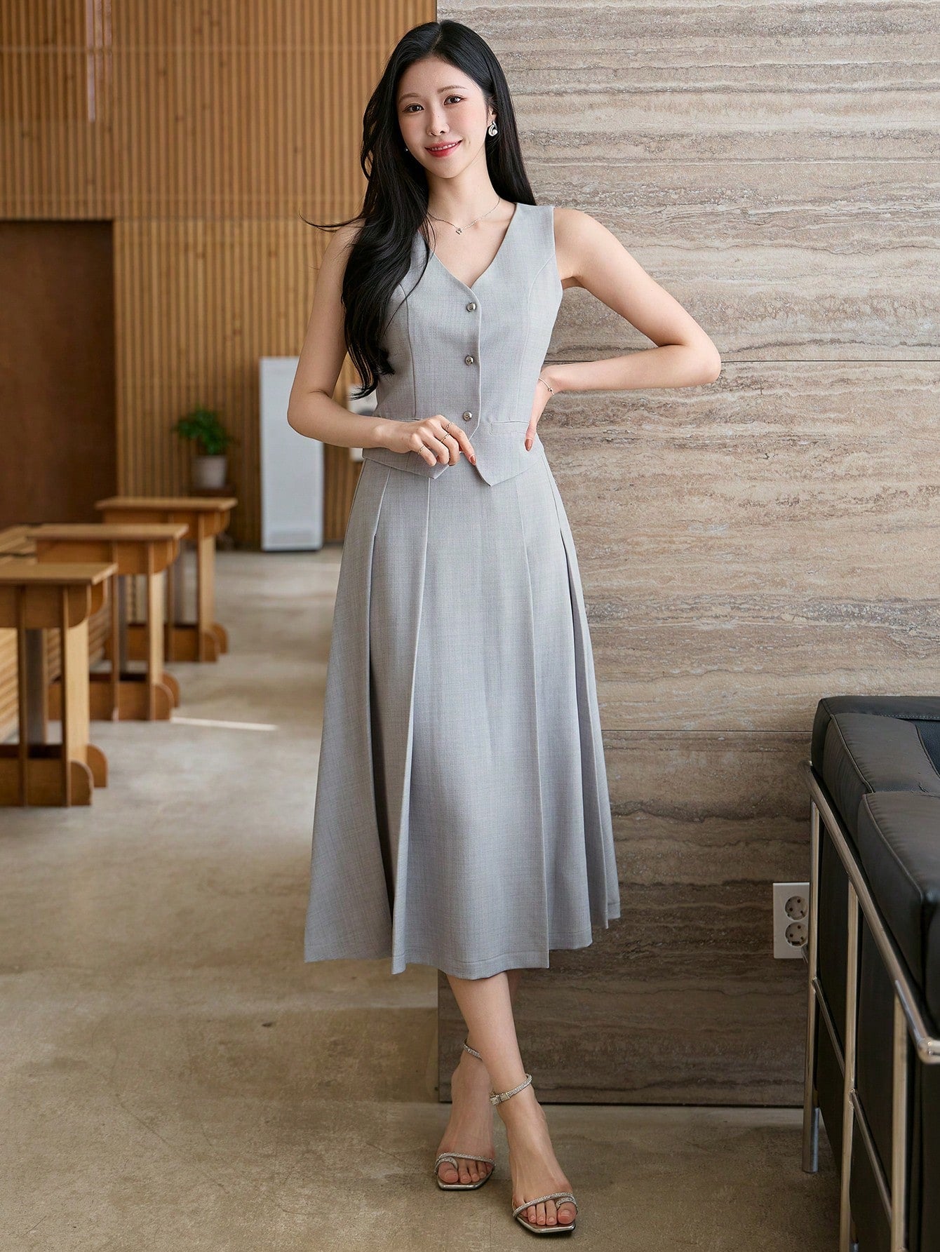 CM-SS508206 Women Elegant Seoul Style Solid Color V-Neck Sleeveless Top With Midi Skirt - Set