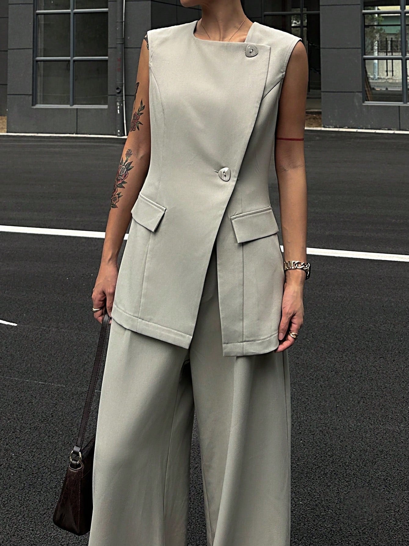 CM-SS422694 Women Casual Seoul Style Sleeveless Lapel Neckline Vest With Pants - Set