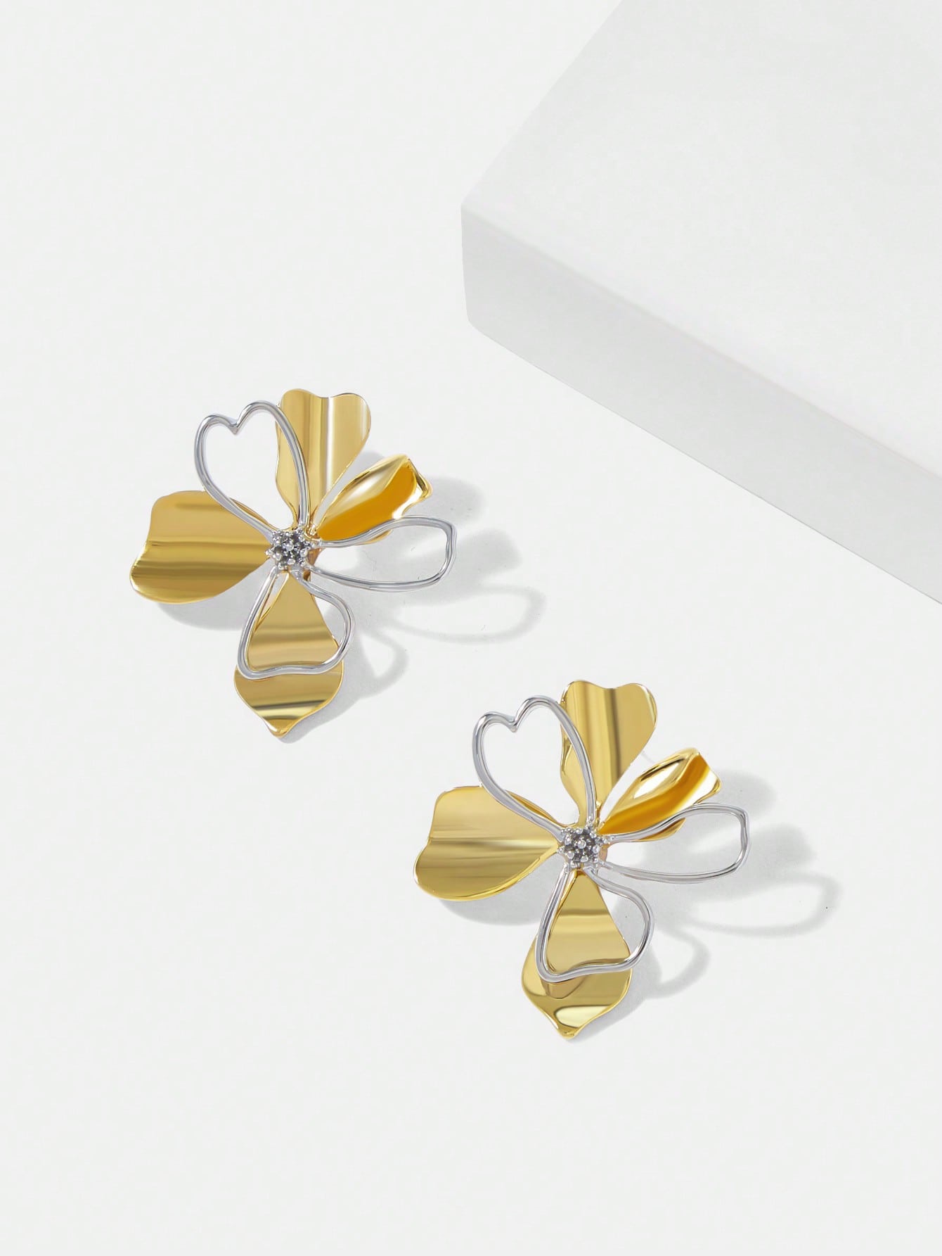 CM-AXS459479 Women Trendy Seoul Style 14K Two Tone Plated Floral Stud Earrings