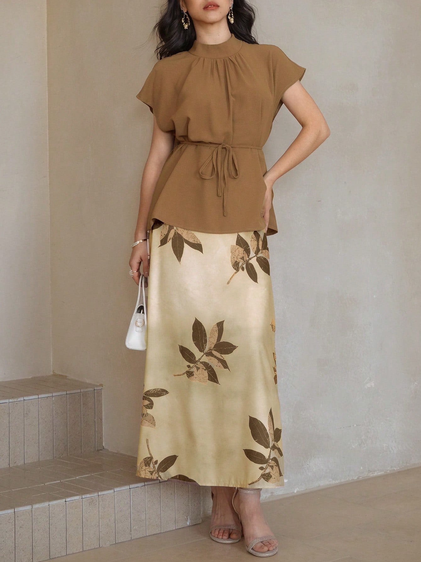 CM-SS855358 Women Casual Seoul Style Solid Color Batwing Sleeve Blouse With Floral Print Midi Skirt - Set