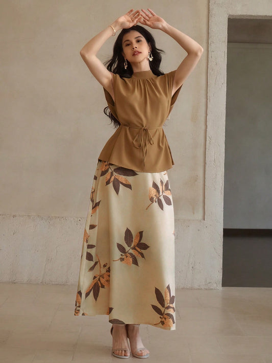 CM-SS855358 Women Casual Seoul Style Solid Color Batwing Sleeve Blouse With Floral Print Midi Skirt - Set