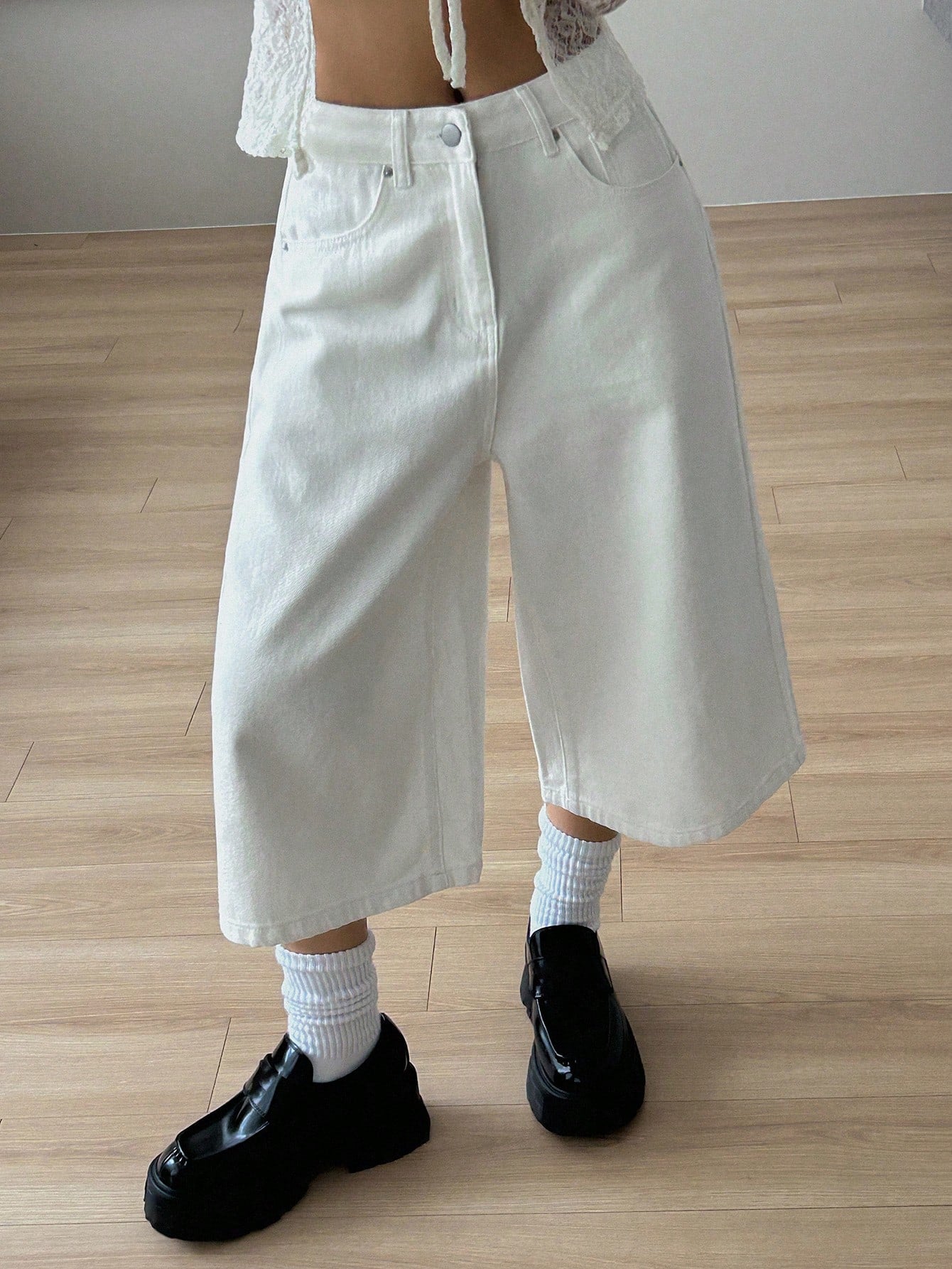 CM-BS059210 Women Casual Seoul Style Mid Waist Loose Straight Leg Cropped Jeans - White
