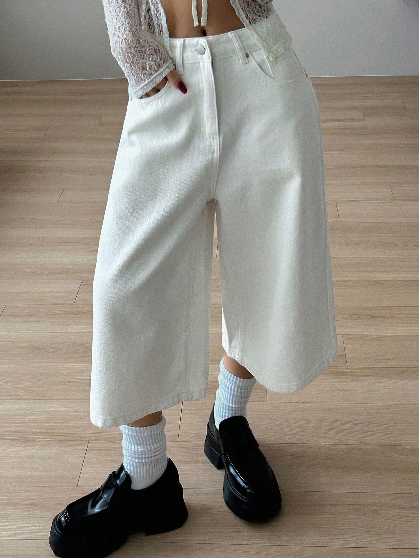 CM-BS059210 Women Casual Seoul Style Mid Waist Loose Straight Leg Cropped Jeans - White