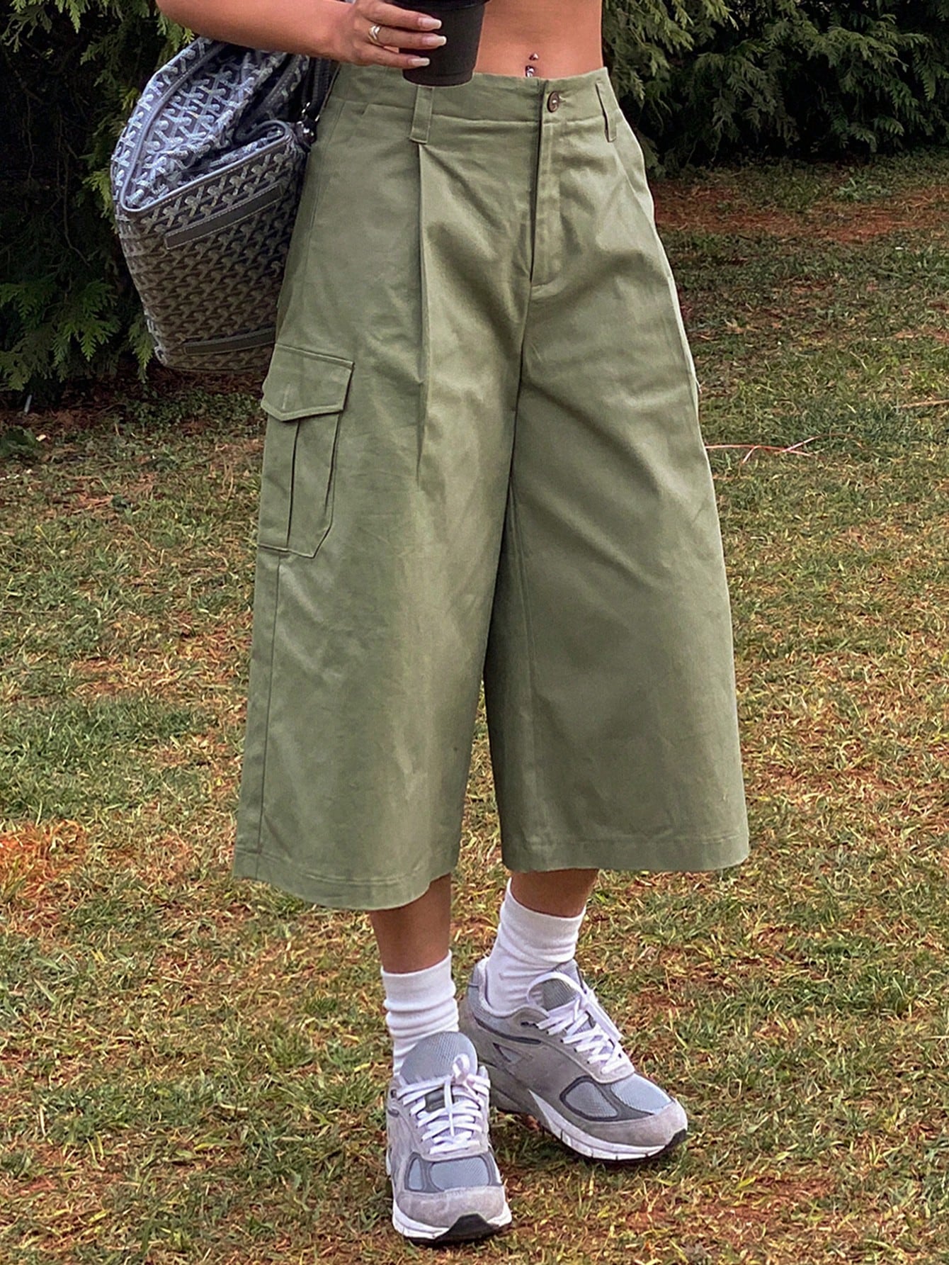CM-BS762868 Women Casual Seoul Style Solid Color Loose Pocket 7/10 Length Pants - Army Green