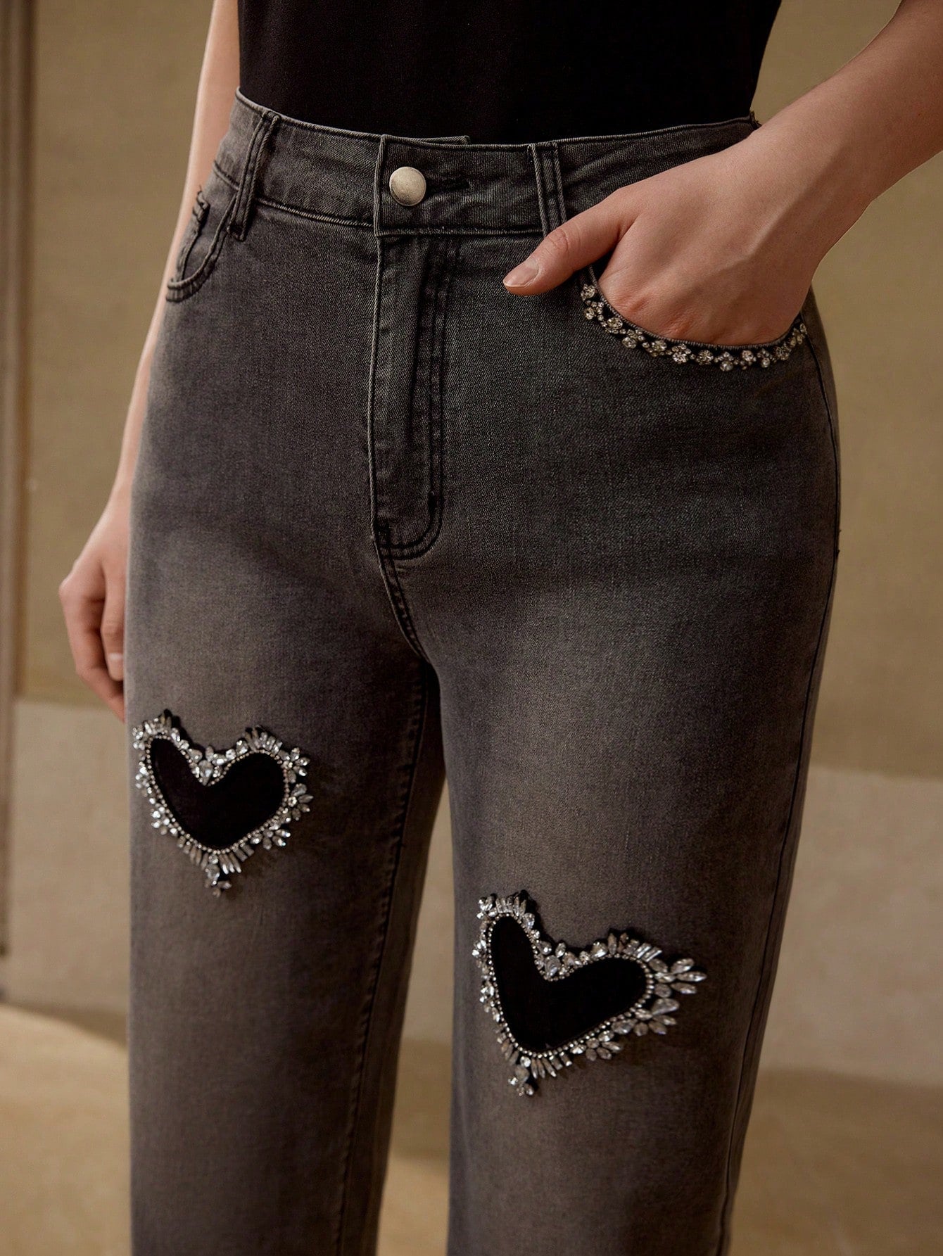 CM-BS504032 Women Casual Seoul Style Geometric Rhinestone Heart Detail Washed Skinny Jeans - Gray