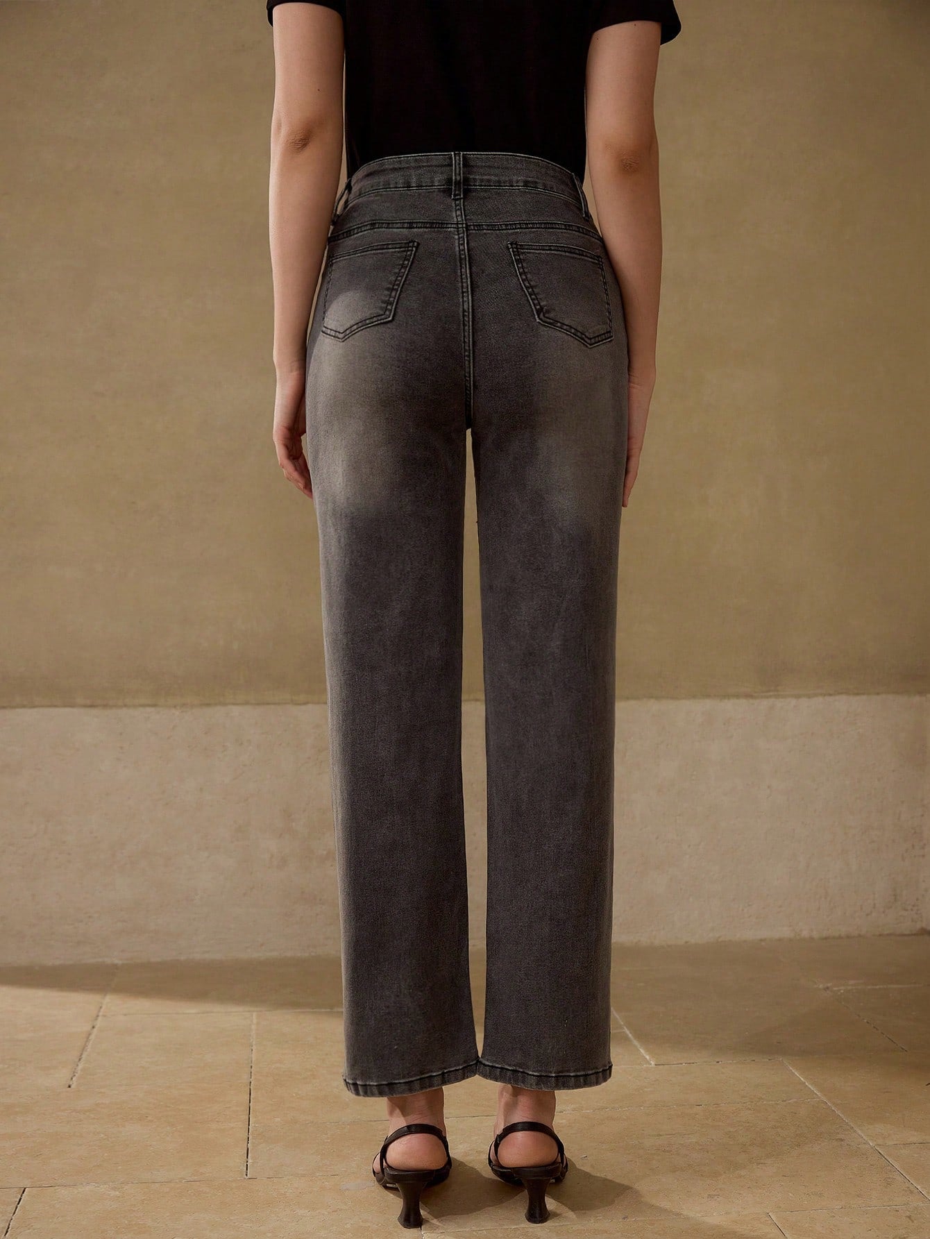 CM-BS504032 Women Casual Seoul Style Geometric Rhinestone Heart Detail Washed Skinny Jeans - Gray