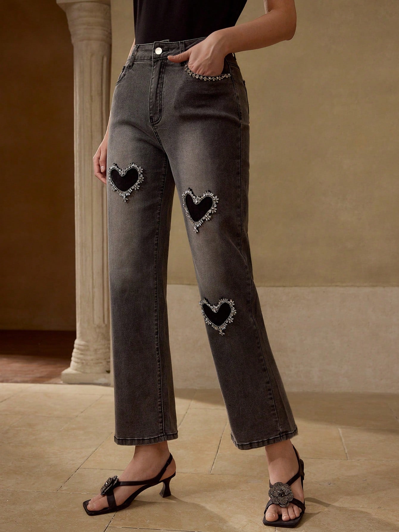 CM-BS504032 Women Casual Seoul Style Geometric Rhinestone Heart Detail Washed Skinny Jeans - Gray