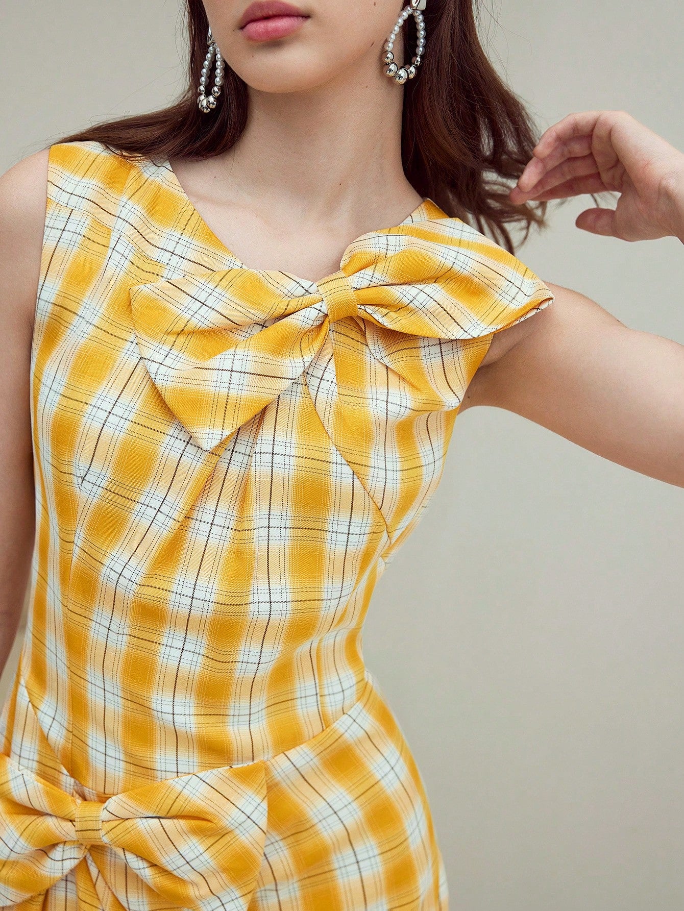CM-DS802920 Women Casual Seoul Style Round Neck Sleeveless Plaid Bow Decor Short Dress - Yellow