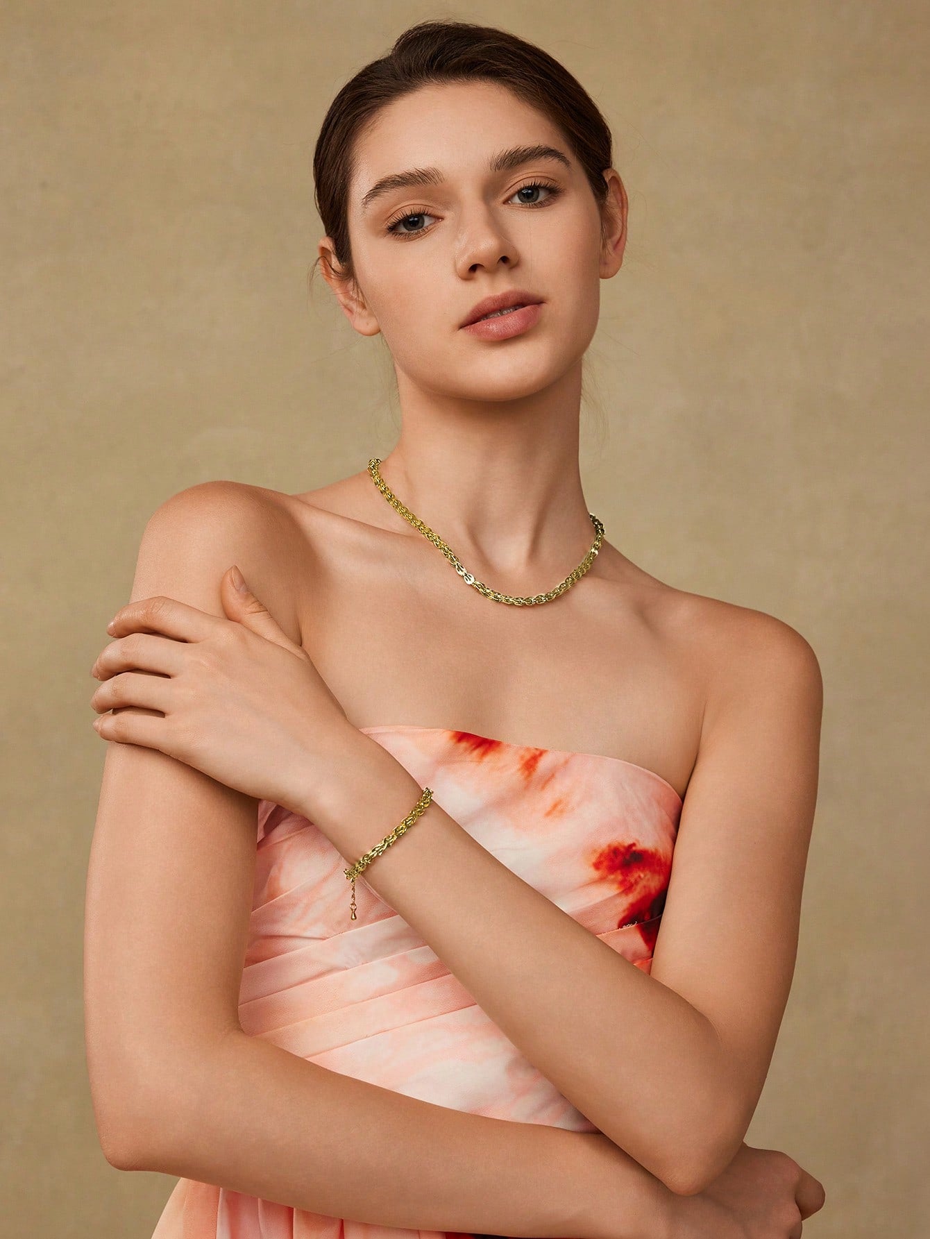 CM-AXS190227 Women Trendy Seoul Style 18K Gold Pleated Fish Scale Chain Bracelet