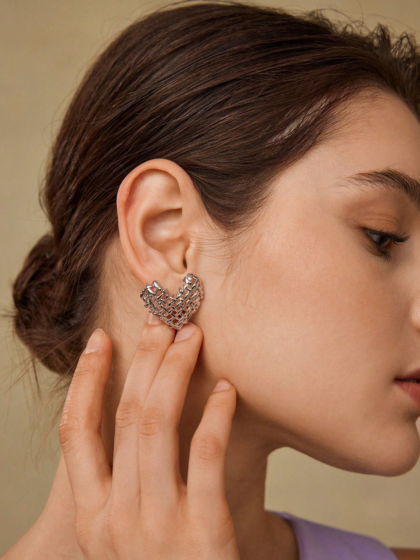 CM-AXS600662 Women Trendy Seoul Style Silver Tone Grid Heart Stud Earrings