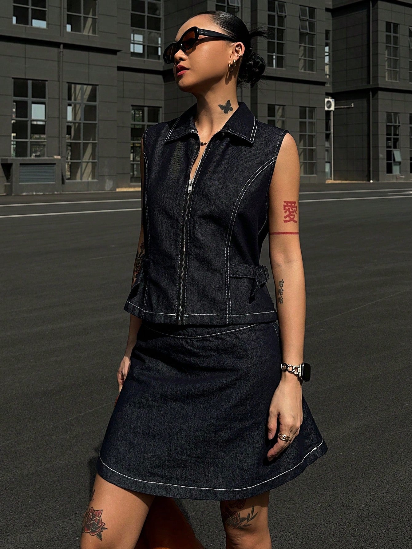CM-SS741556 Women Casual Seoul Style Contrast Stitch Slim Fit Zip-Up Sleeveless Jacket With A-Line Denim Mini Skirt - Set