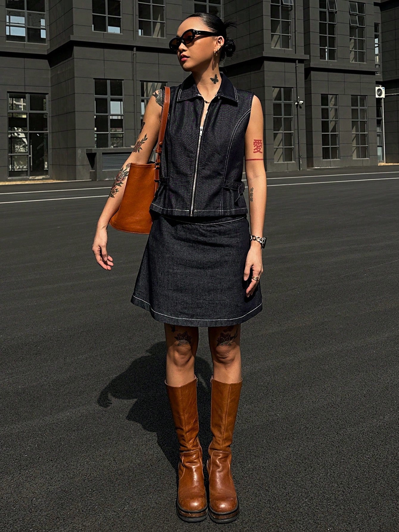 CM-SS741556 Women Casual Seoul Style Contrast Stitch Slim Fit Zip-Up Sleeveless Jacket With A-Line Denim Mini Skirt - Set