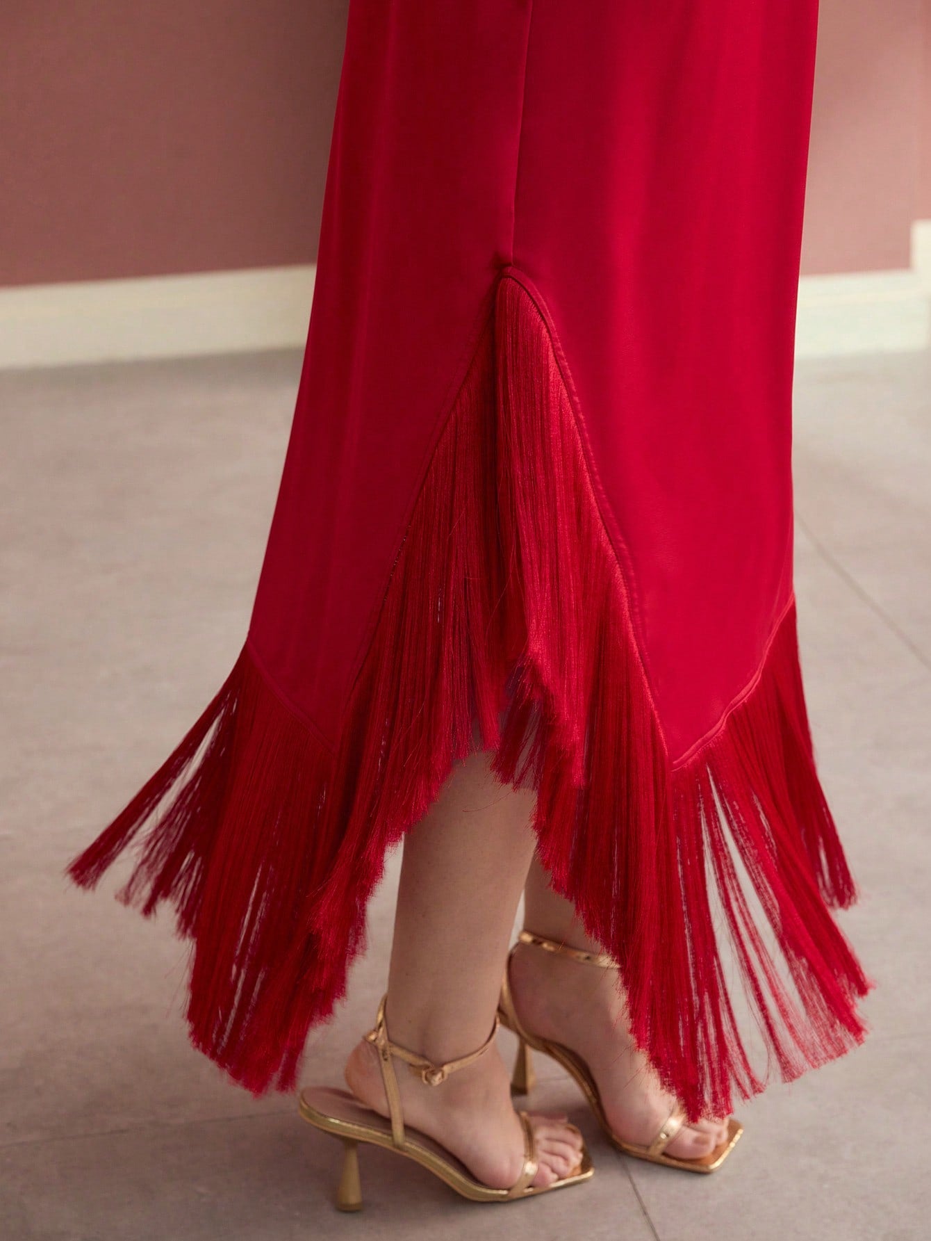 CM-DS824300 Women Elegant Seoul Style Halter Sleeveless Fringe Hem Loose Dress - Red