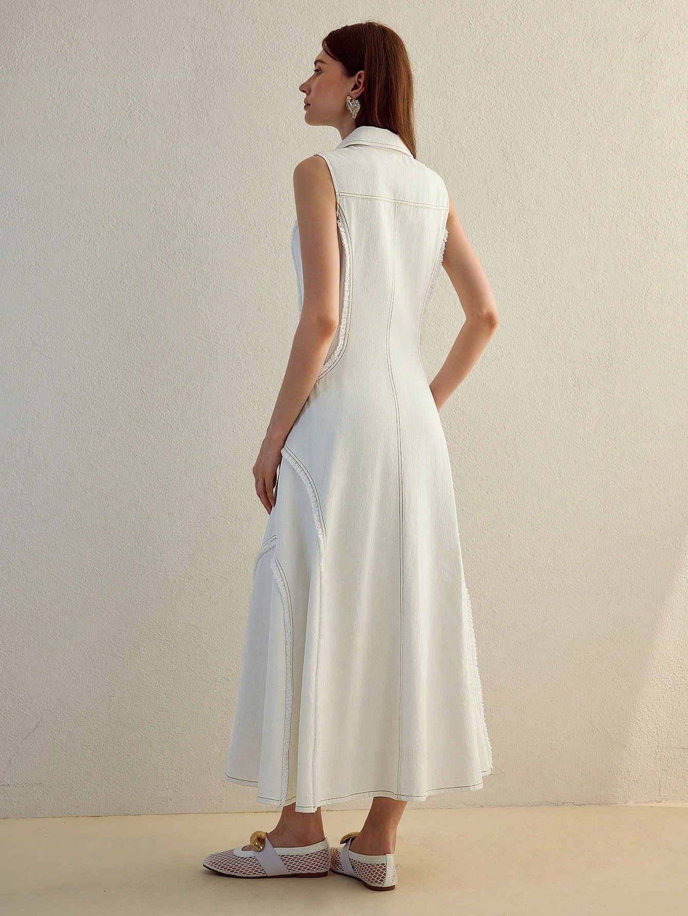 CM-DS381825 Women Elegant Seoul Style Collar Neckline Sleeveless Top Stitching Button Up Dress - White
