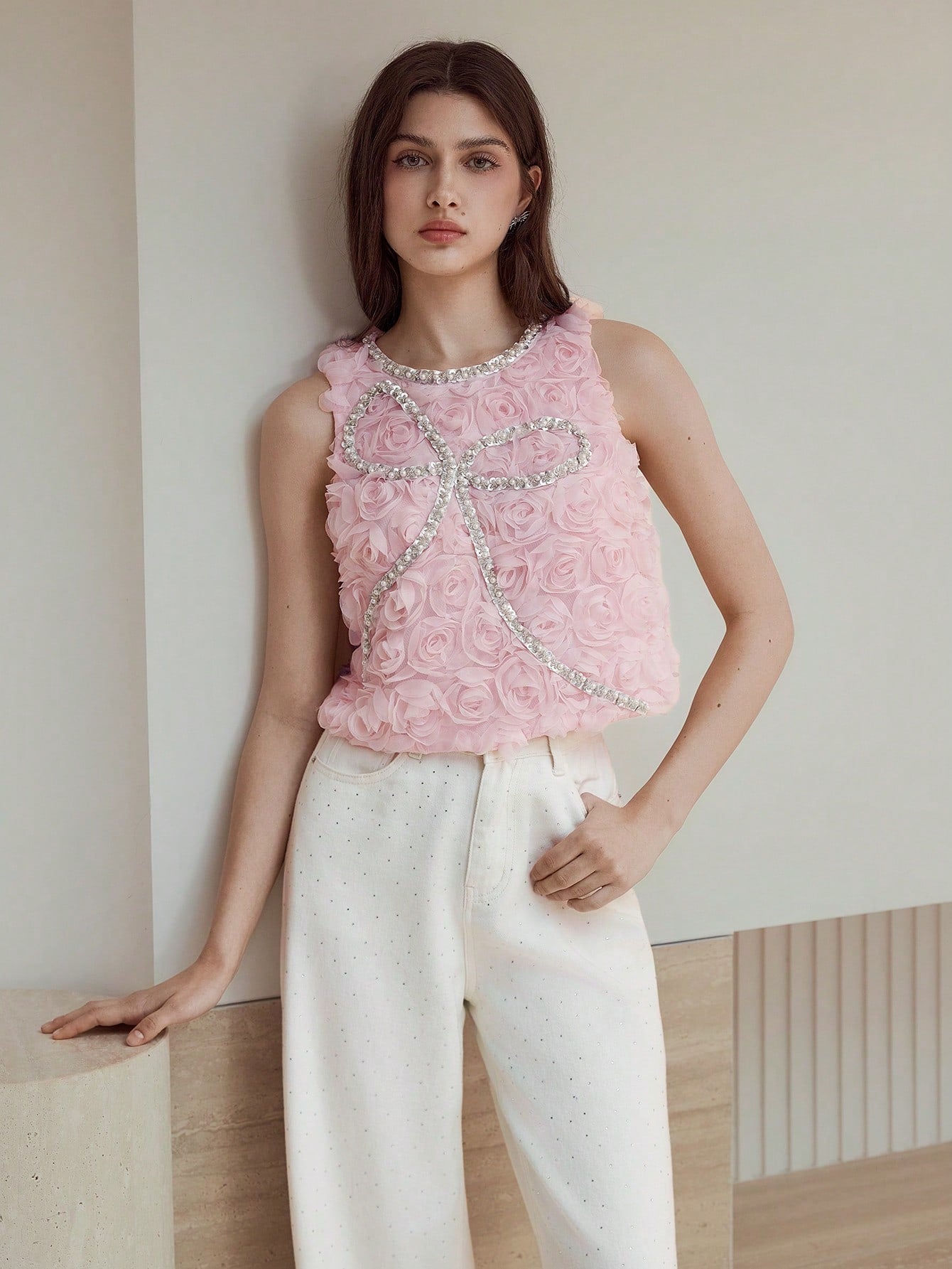 CM-TS711711 Women Elegant Seoul Style Round Neck Sleeveless Appliques Pearl Detail Tank Top - Pink
